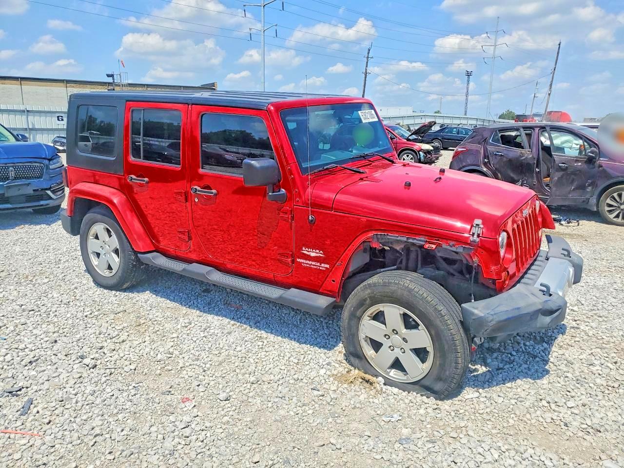 2010 Jeep Wrangler Unlimited Sahara Red vin: 1J4BA5H19AL170951