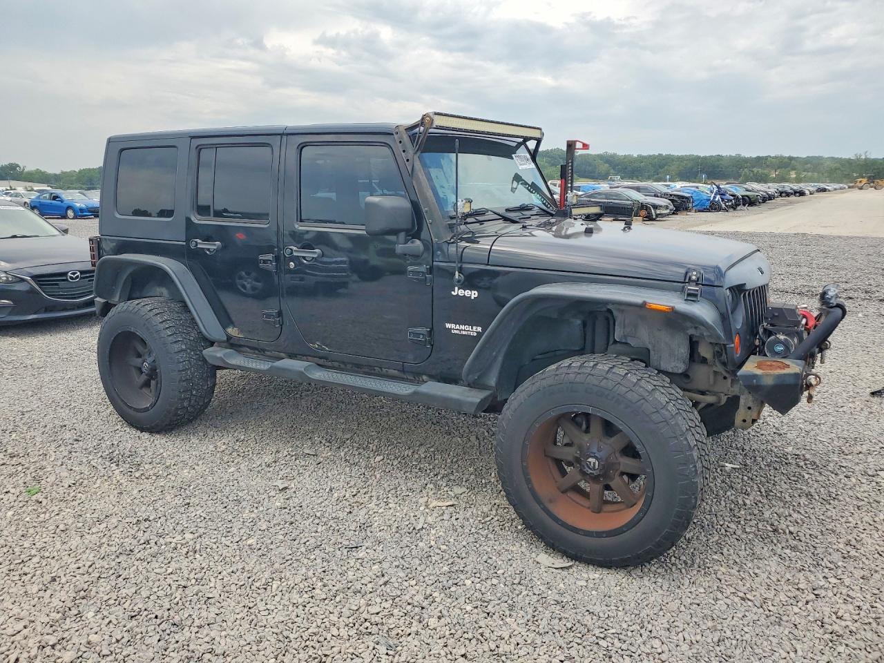 2010 Jeep Wrangler Unlimited Sahara Black vin: 1J4BA5H19AL215788