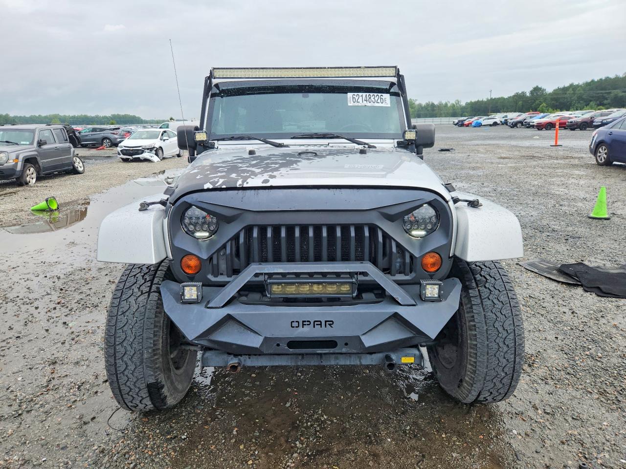 2011 Jeep Wrangler Unlimited Sahara Silver vin: 1J4BA5H19BL625556