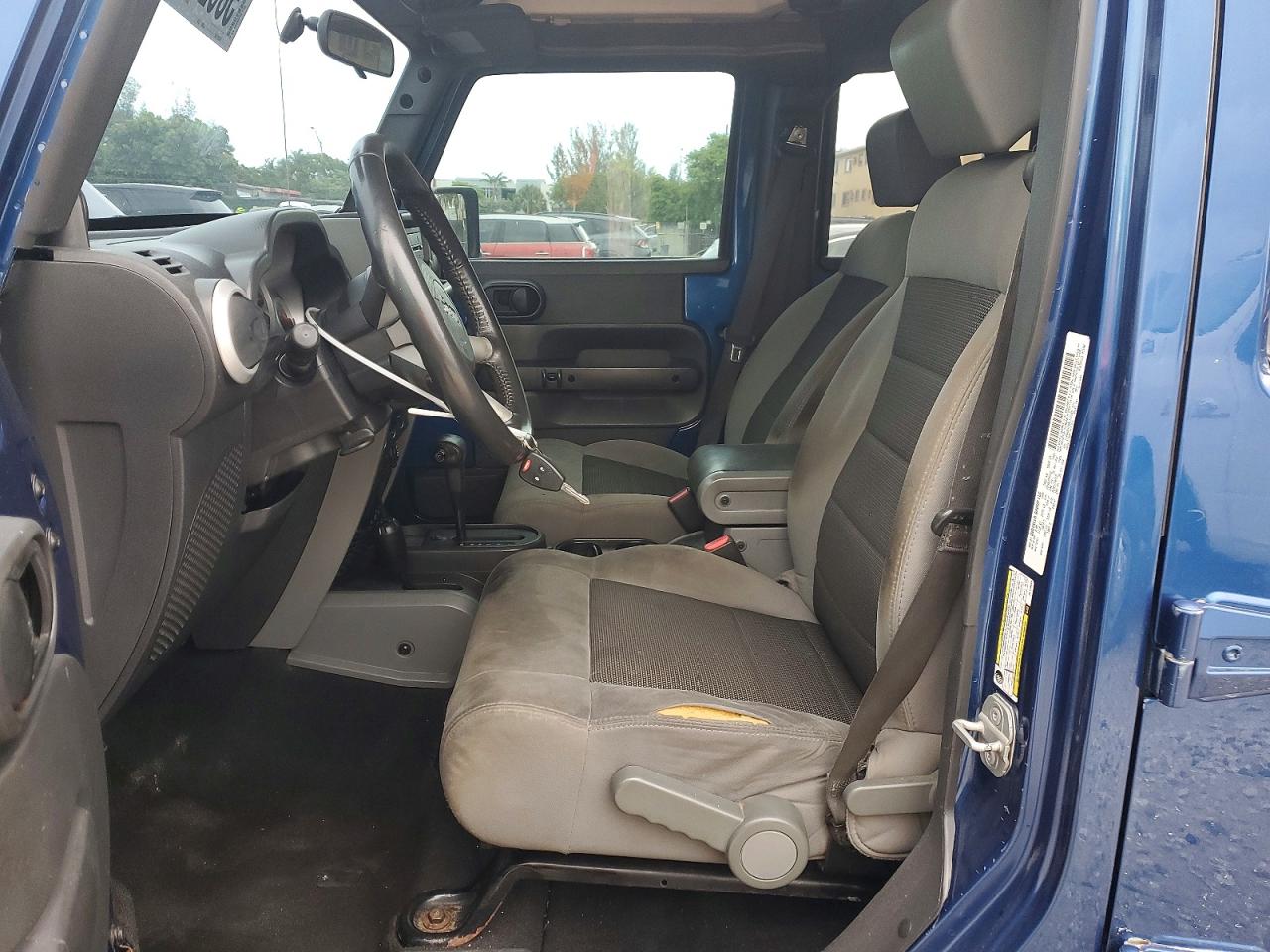 2010 Jeep Wrangler Sahara Синий vin: 1J4BA5H1XAL119846