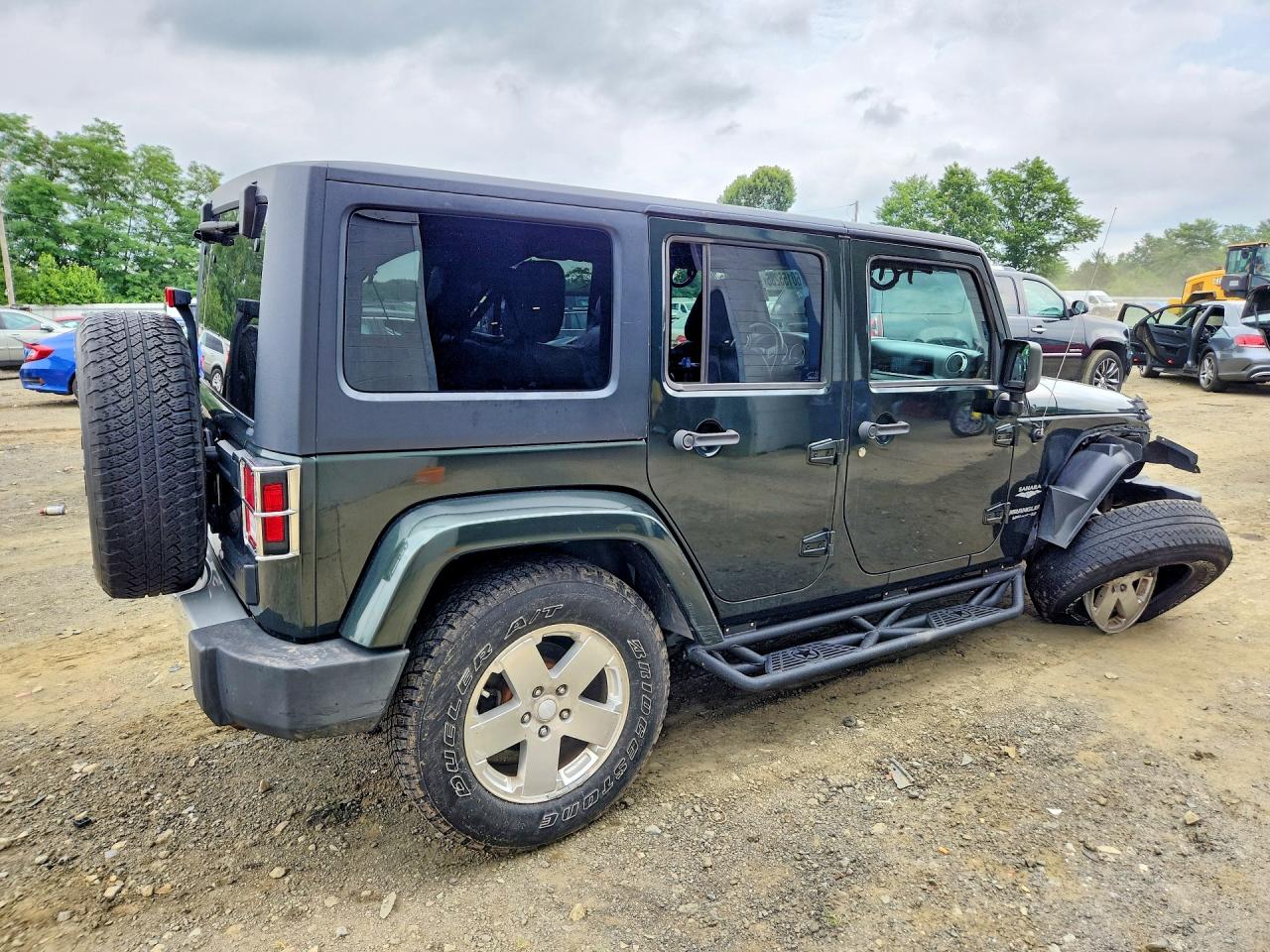 2011 Jeep Wrangler Unlimited Sahara Green vin: 1J4BA5H1XBL532660