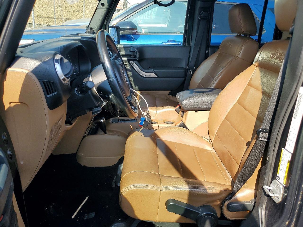 2011 Jeep Wrangler Unlimited Sahara Green vin: 1J4BA5H1XBL532660