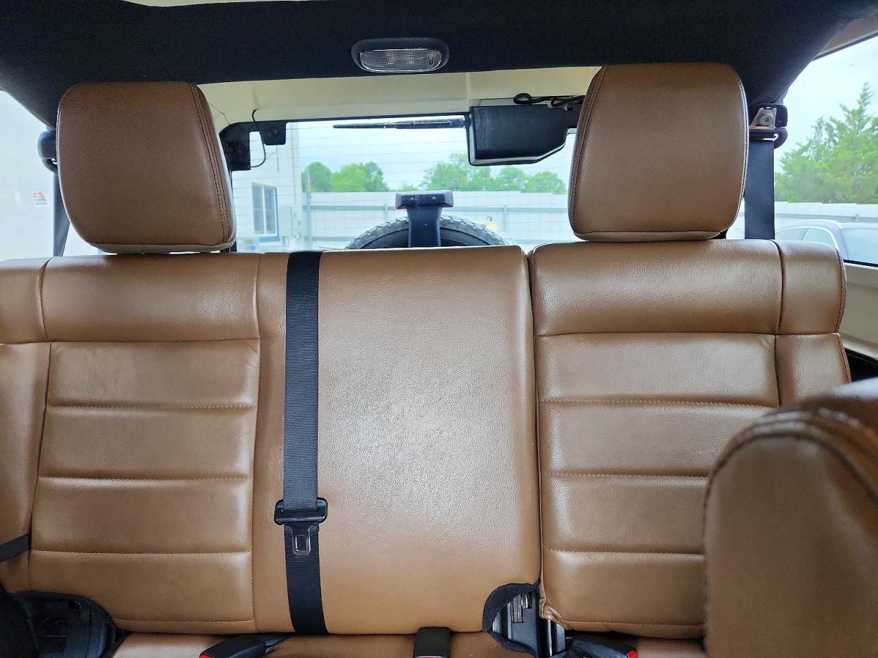 2011 Jeep Wrangler Unlimited Sahara Green vin: 1J4BA5H1XBL532660