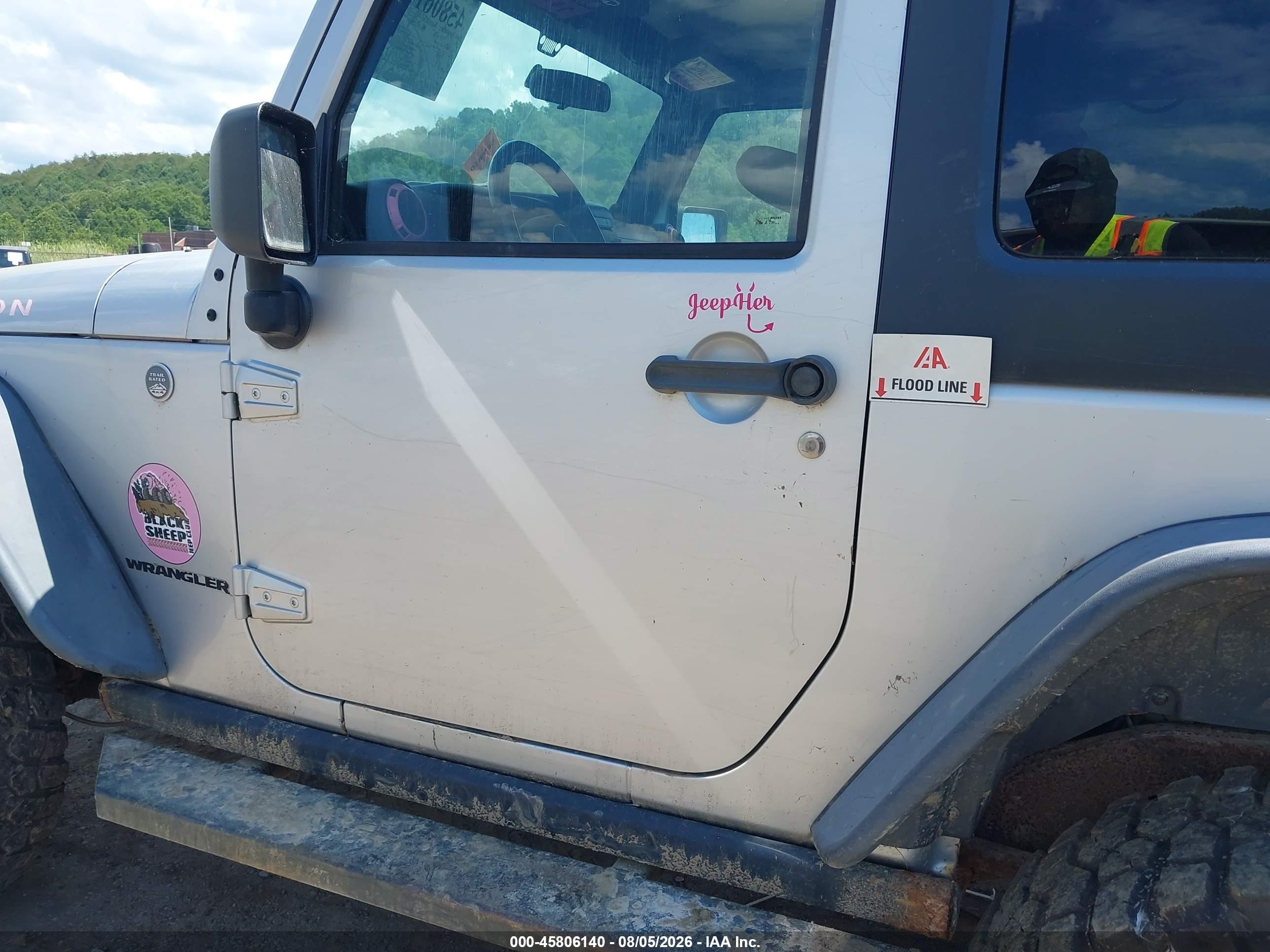 2011 Jeep Wrangler Rubicon Серебряный vin: 1J4BA6D17BL520610