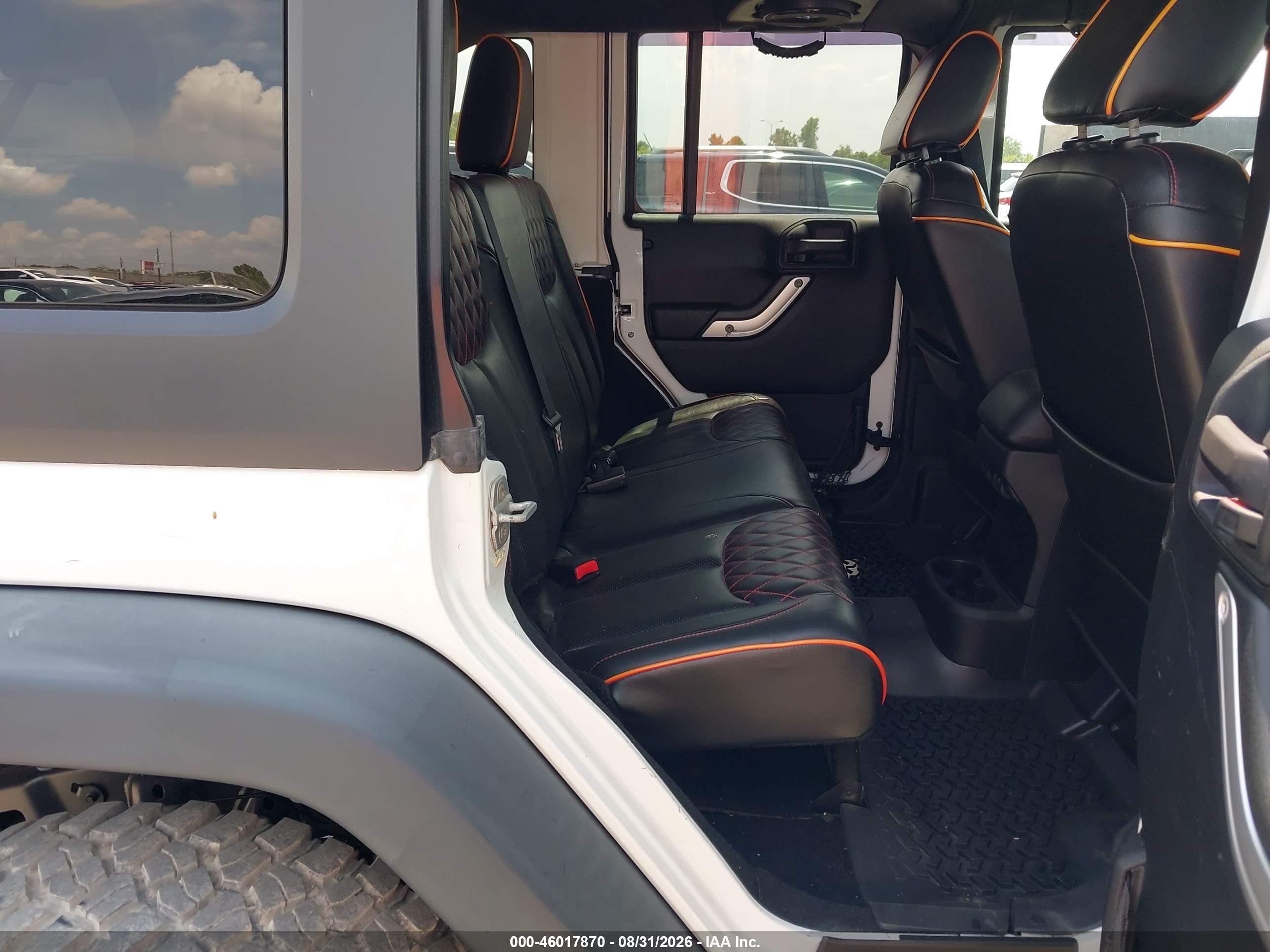 2011 Jeep Wrangler Unlimited Rubicon White vin: 1J4BA6H10BL536027
