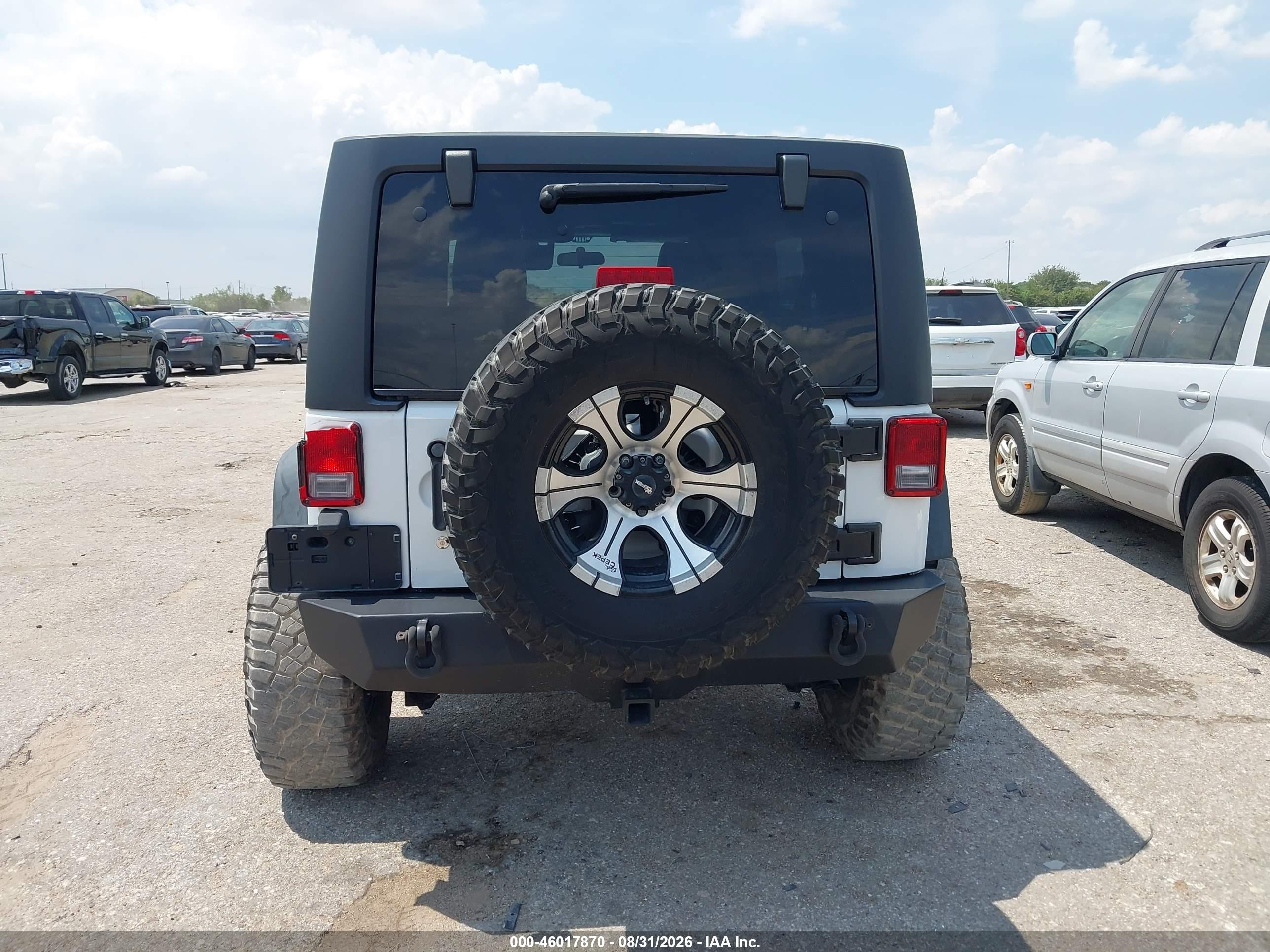 2011 Jeep Wrangler Unlimited Rubicon White vin: 1J4BA6H10BL536027