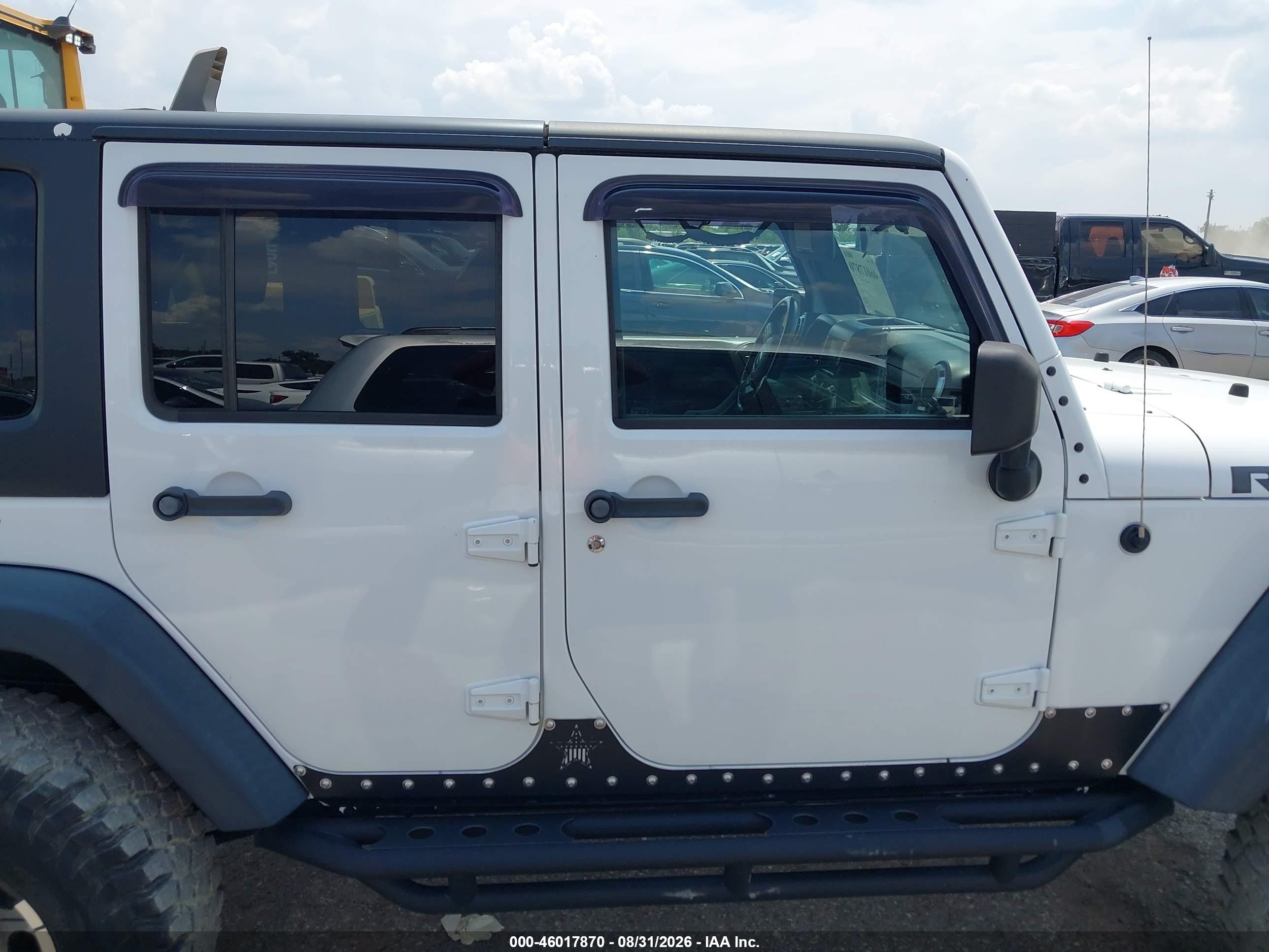 2011 Jeep Wrangler Unlimited Rubicon White vin: 1J4BA6H10BL536027