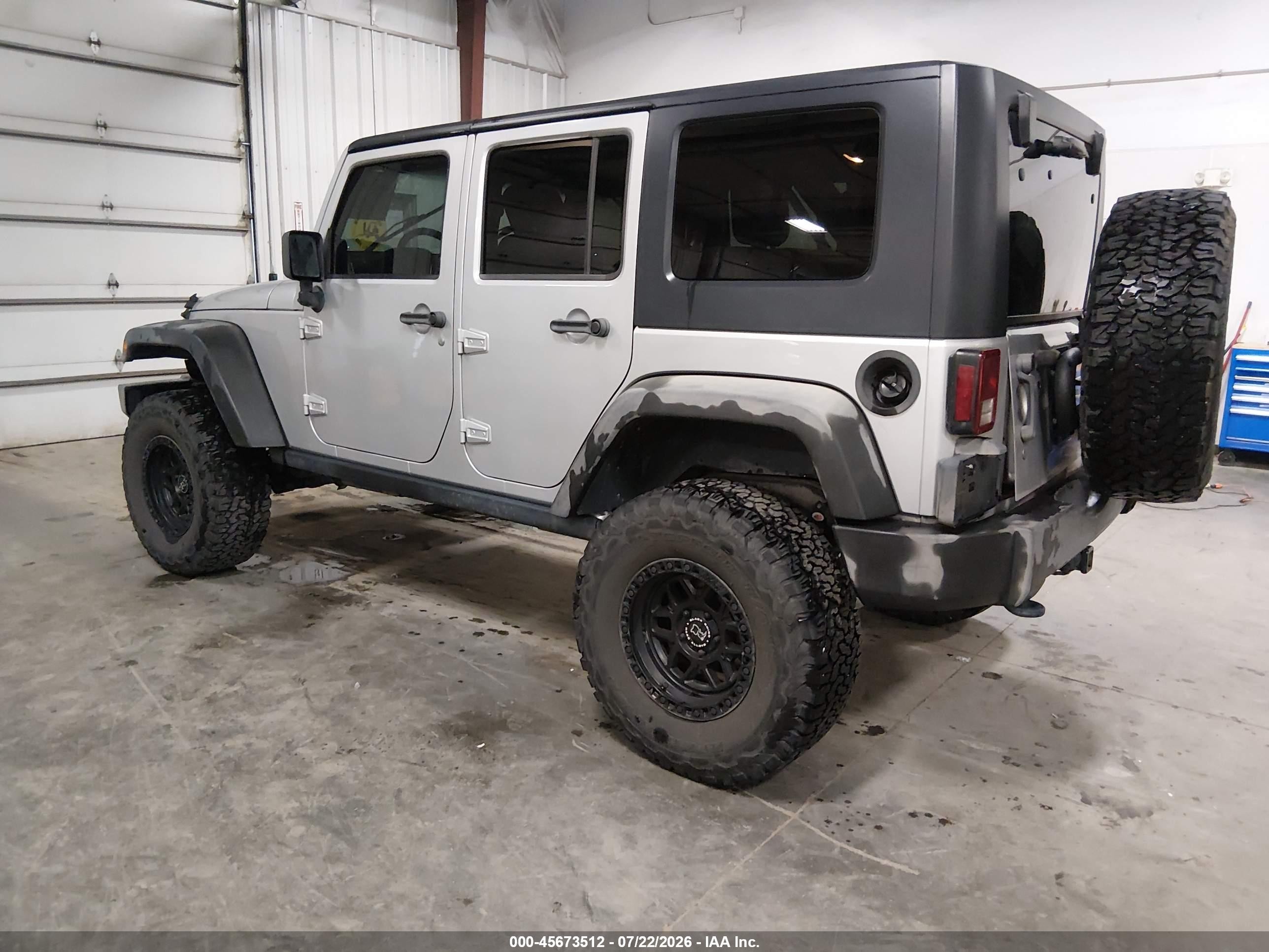 2010 Jeep Wrangler Unlimited Rubicon Silver vin: 1J4BA6H12AL169727