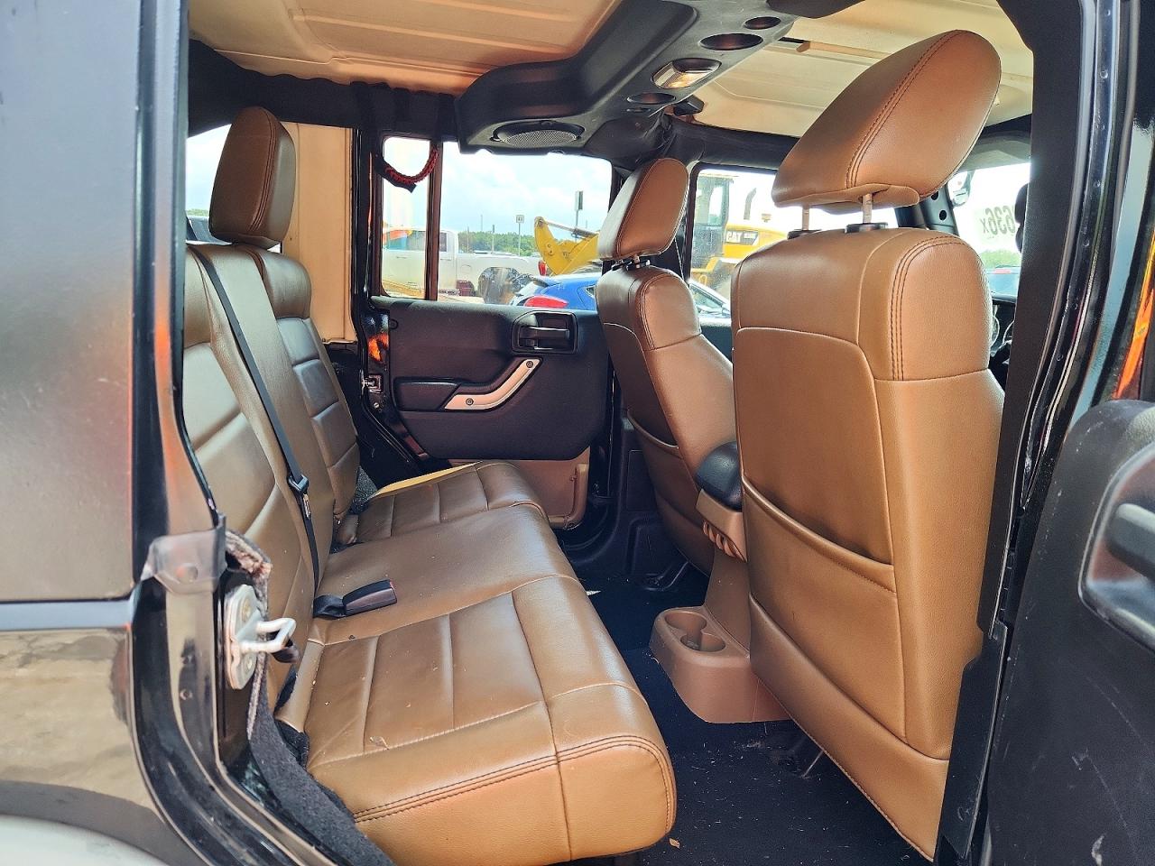 2011 Jeep Wrangler Unlimited Rubicon Black vin: 1J4BA6H12BL567831