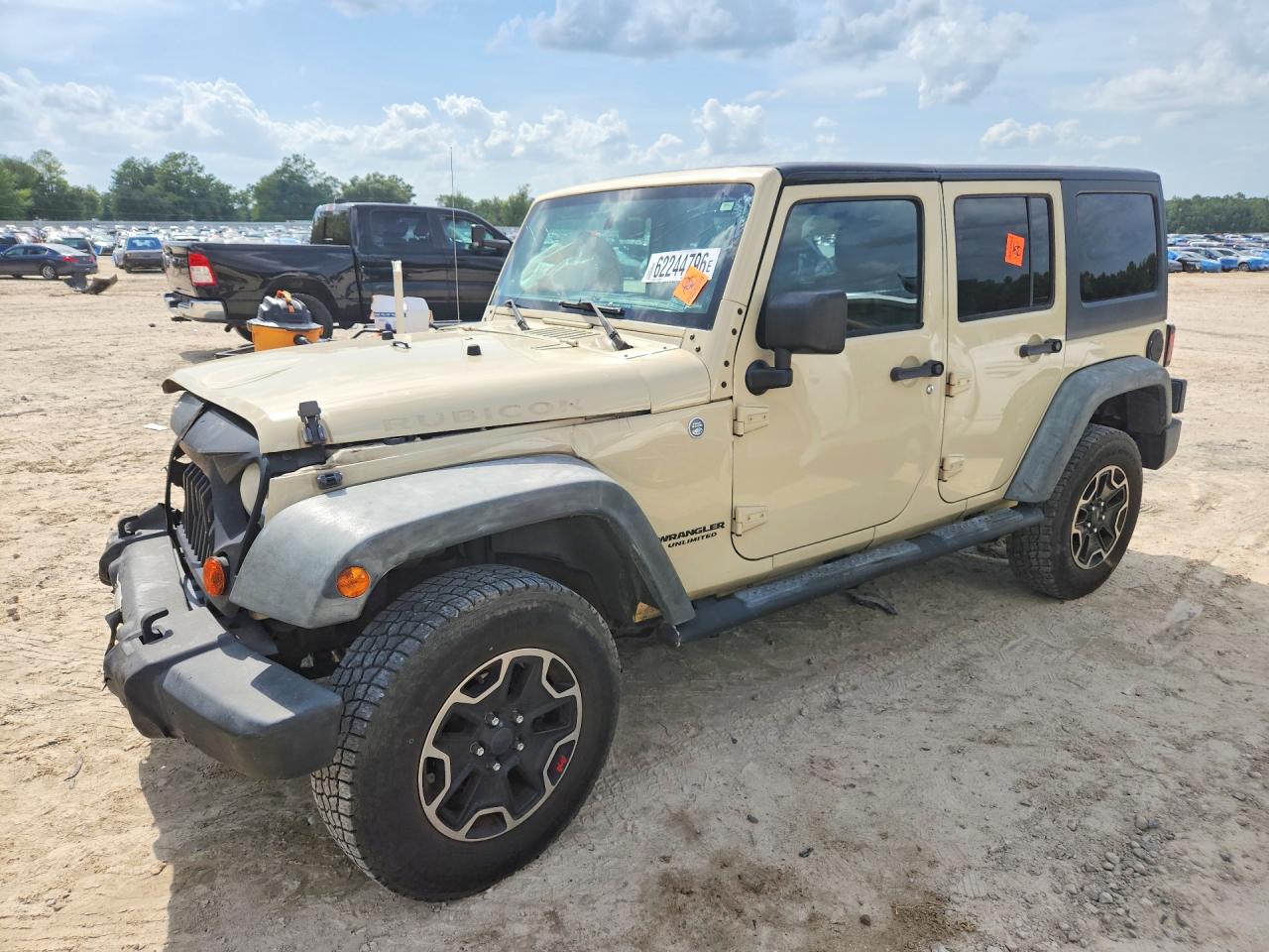 2011 Jeep Wrangler Unlimited Rubicon Beige vin: 1J4BA6H12BL615134