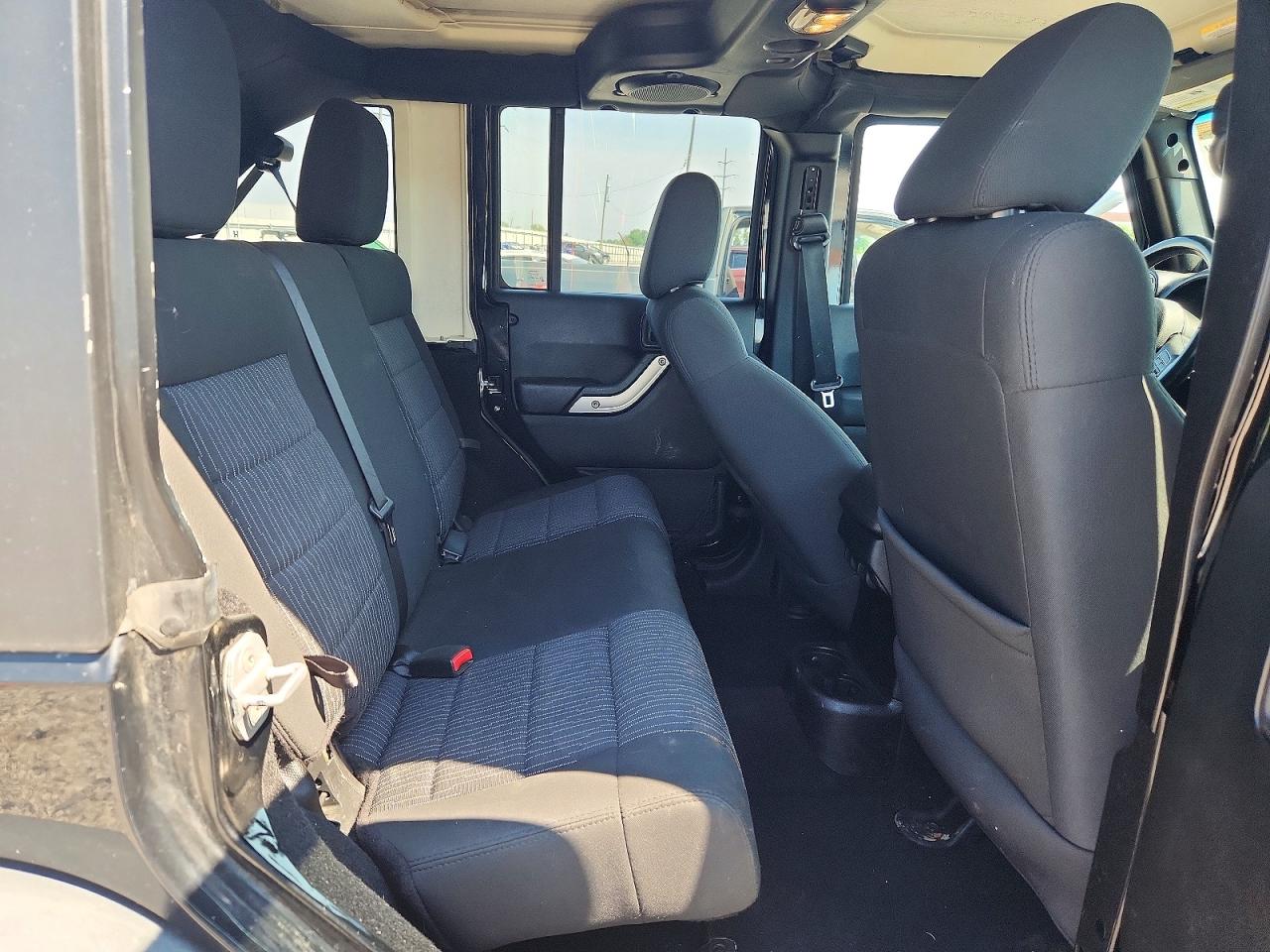 2011 Jeep Wrangler Unlimited Rubicon Black vin: 1J4BA6H14BL565420