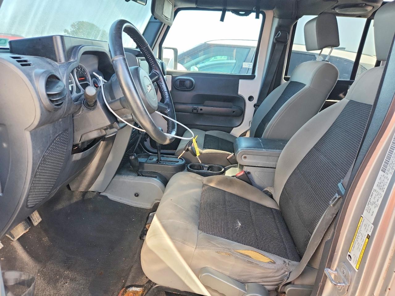 2010 Jeep Wrangler Unlimited Rubicon Серебряный vin: 1J4BA6H19AL101053