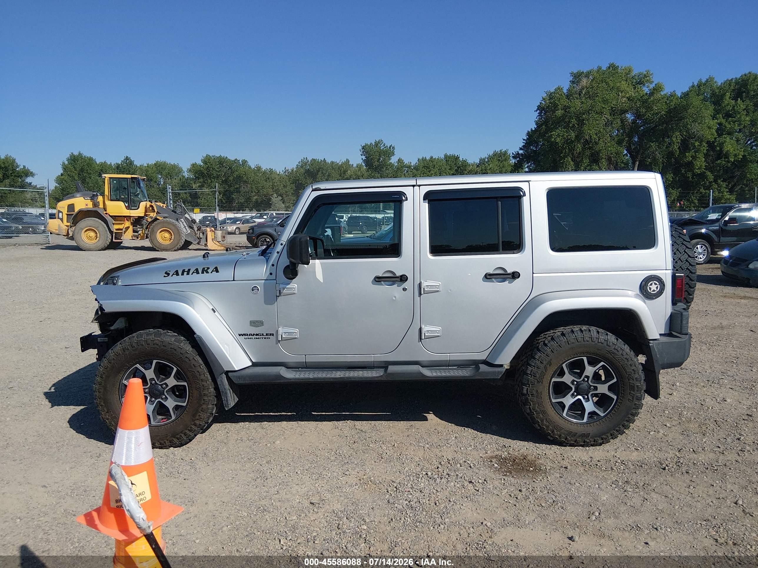 2011 Jeep Wrangler Unlimited 70th Anniversary White vin: 1J4BA7H10BL590966