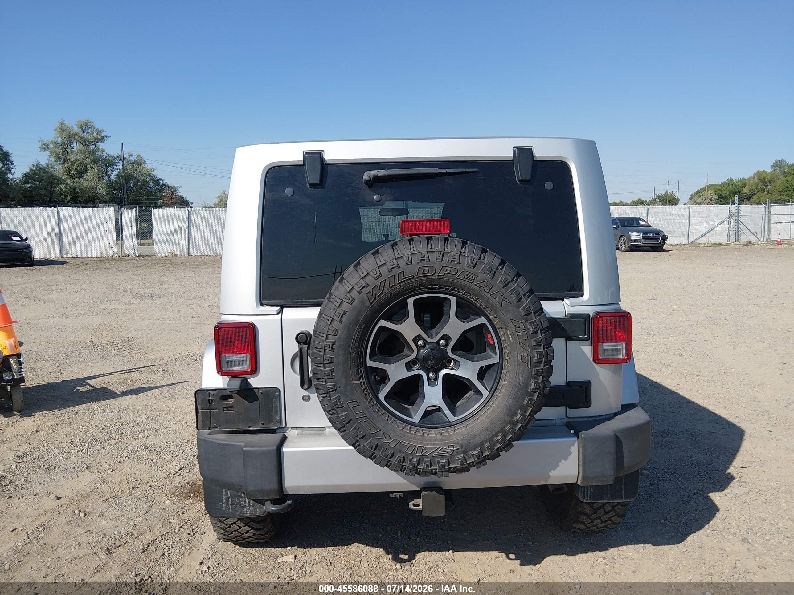 2011 Jeep Wrangler Unlimited 70th Anniversary White vin: 1J4BA7H10BL590966