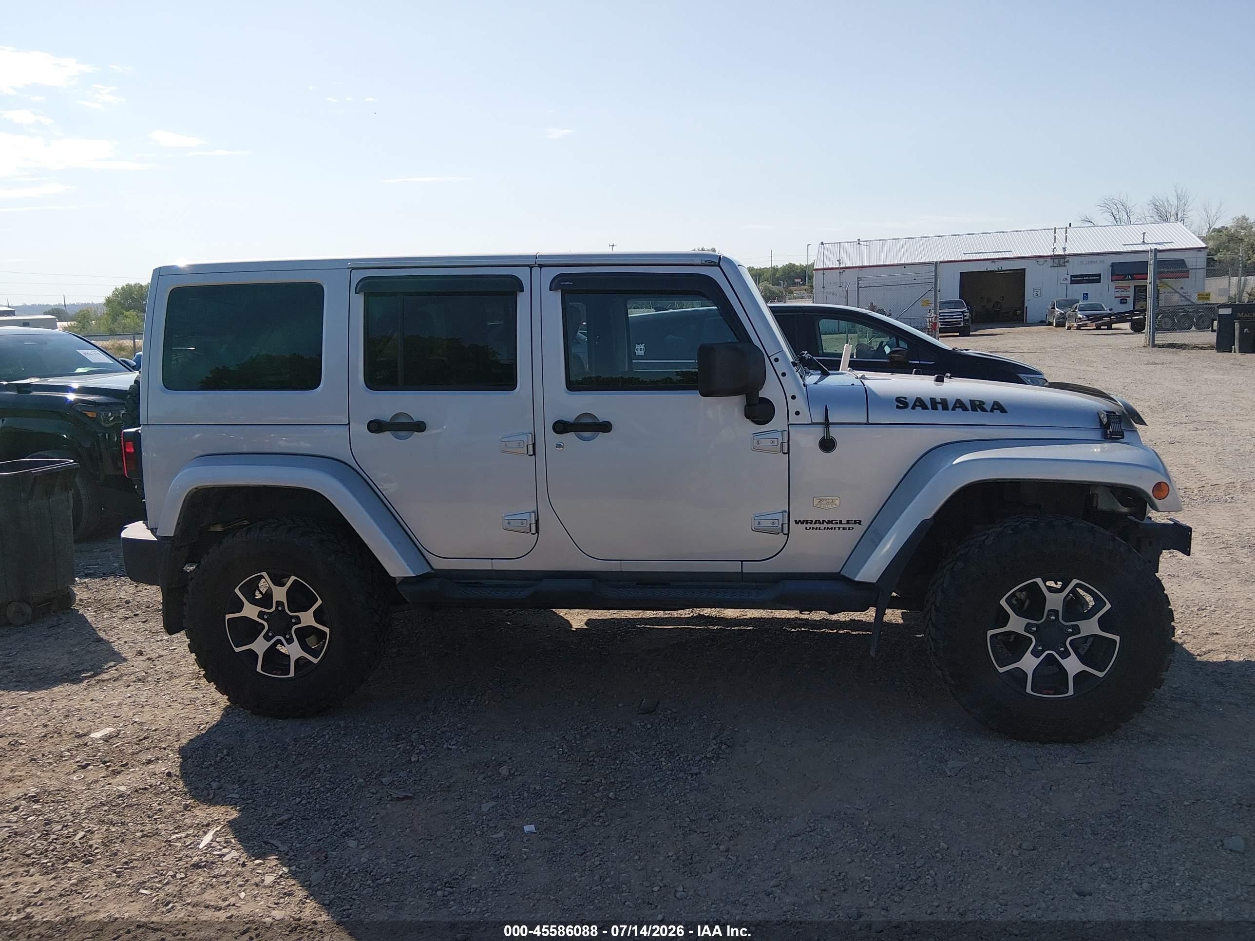 2011 Jeep Wrangler Unlimited 70th Anniversary White vin: 1J4BA7H10BL590966