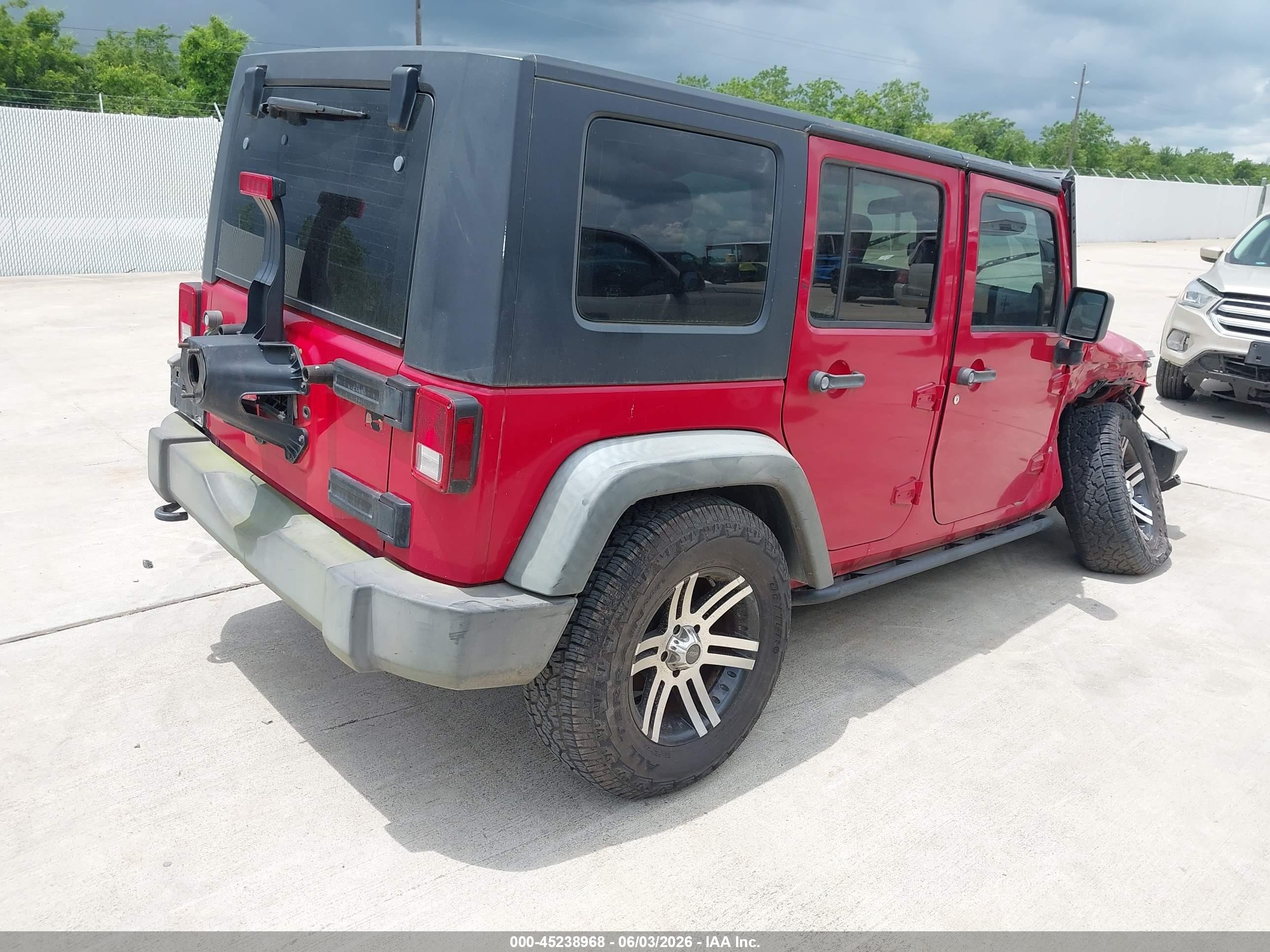 2010 Jeep Wrangler Unlimited Sport Red vin: 1J4BB3H12AL145567