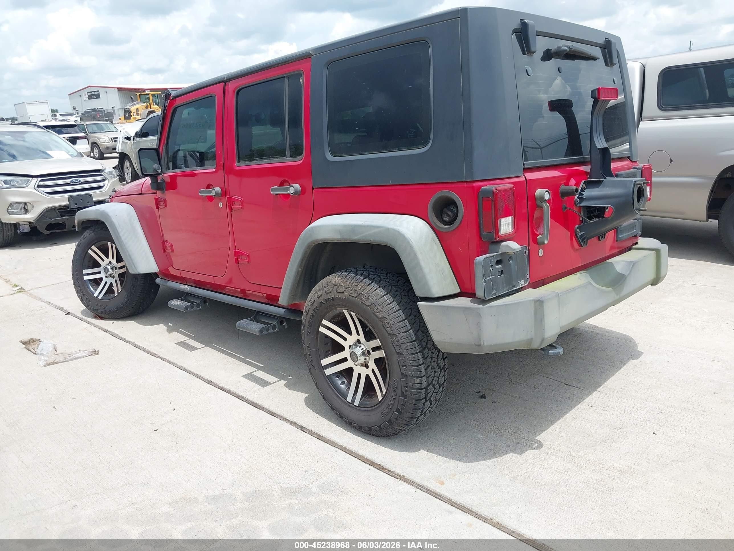 2010 Jeep Wrangler Unlimited Sport Red vin: 1J4BB3H12AL145567
