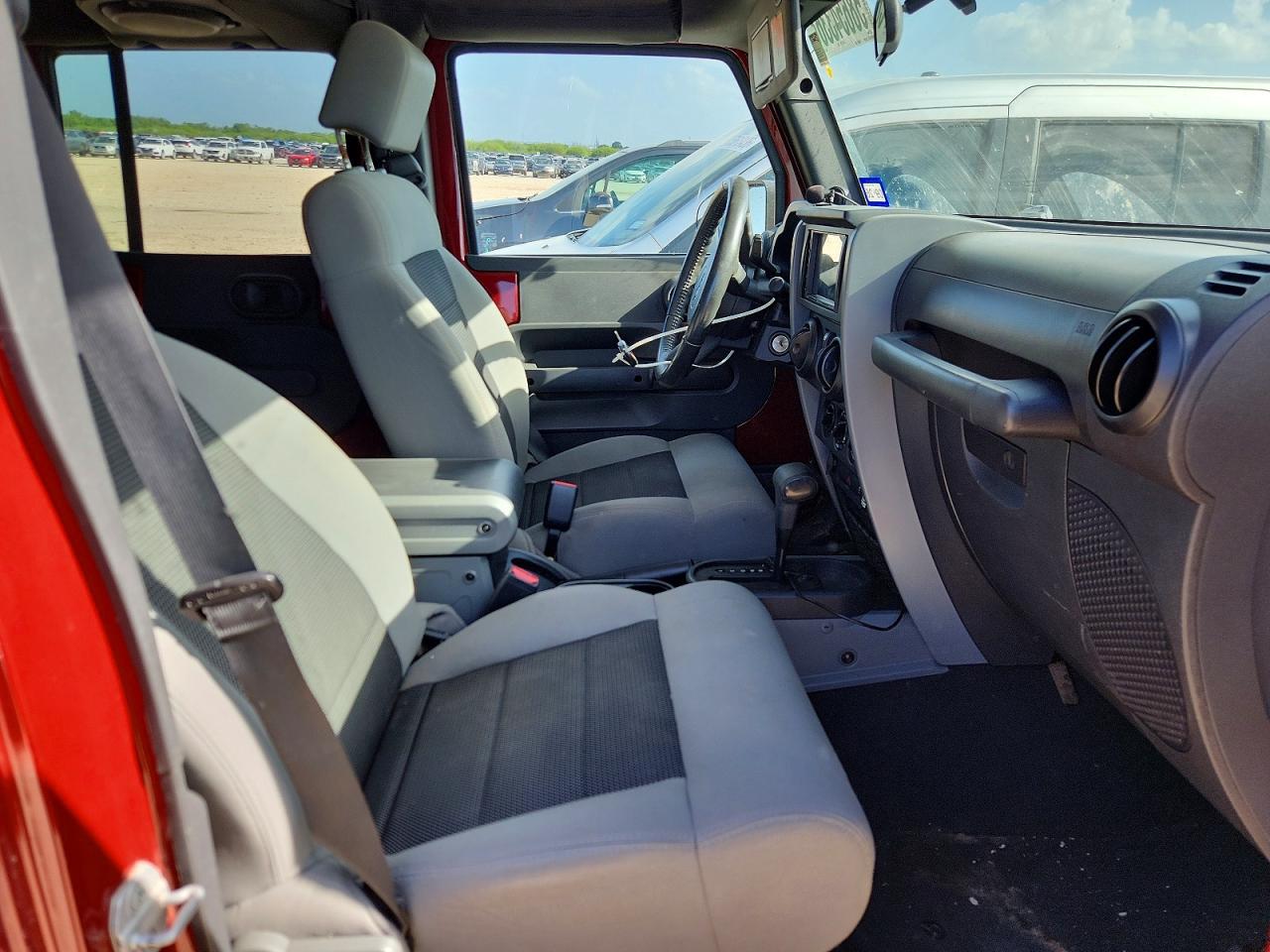 2010 Jeep Wrangler Unlimited Sport Maroon vin: 1J4BB3H14AL232144
