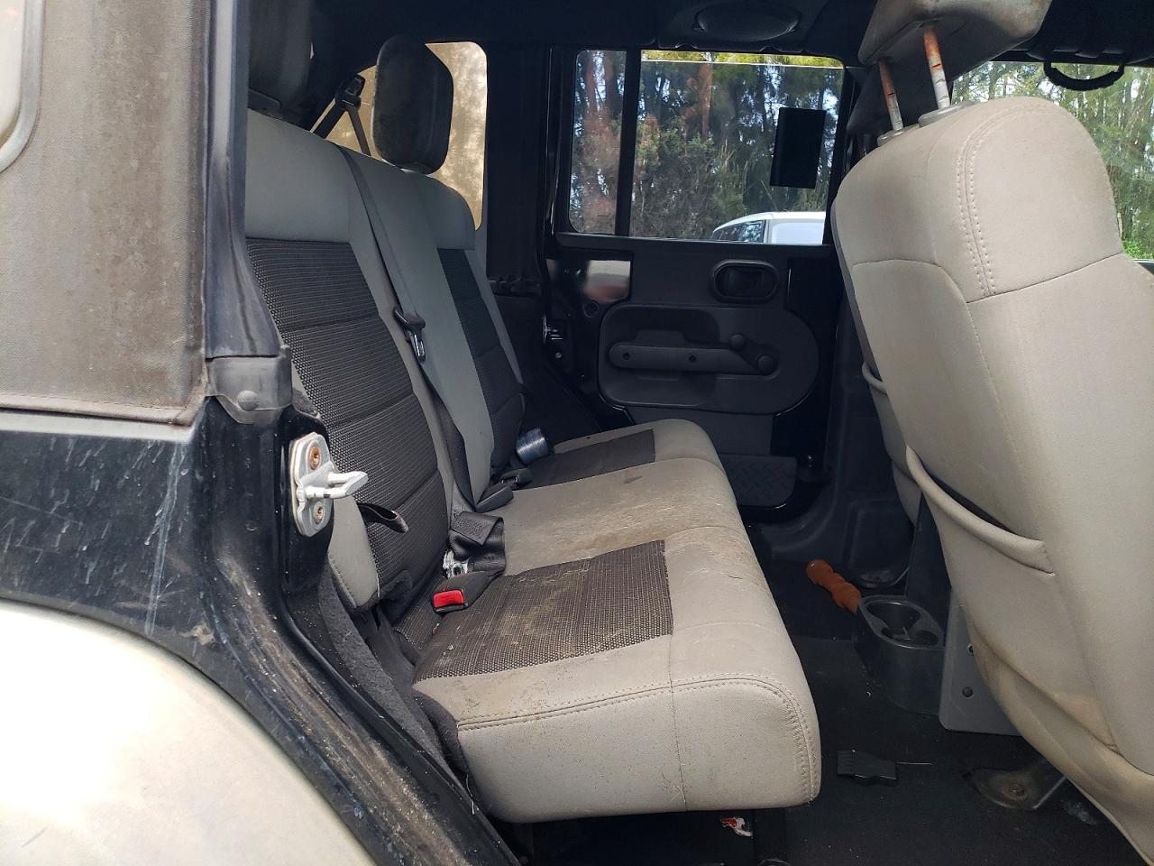 2010 Jeep Wrangler Unlimited Sport Black vin: 1J4BB3H17AL209585