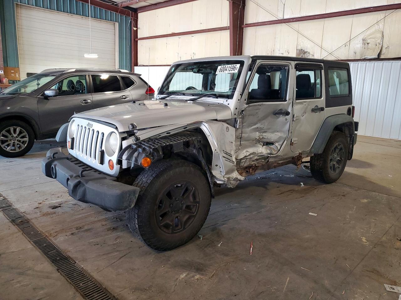 2011 Jeep Wrangler Unlimited Sport Серебряный vin: 1J4BZ3H11BL556486