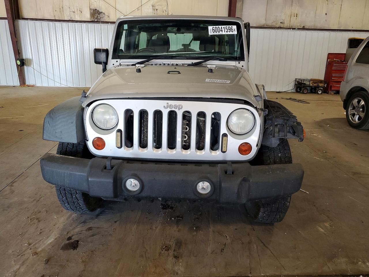 2011 Jeep Wrangler Unlimited Sport Silver vin: 1J4BZ3H11BL556486