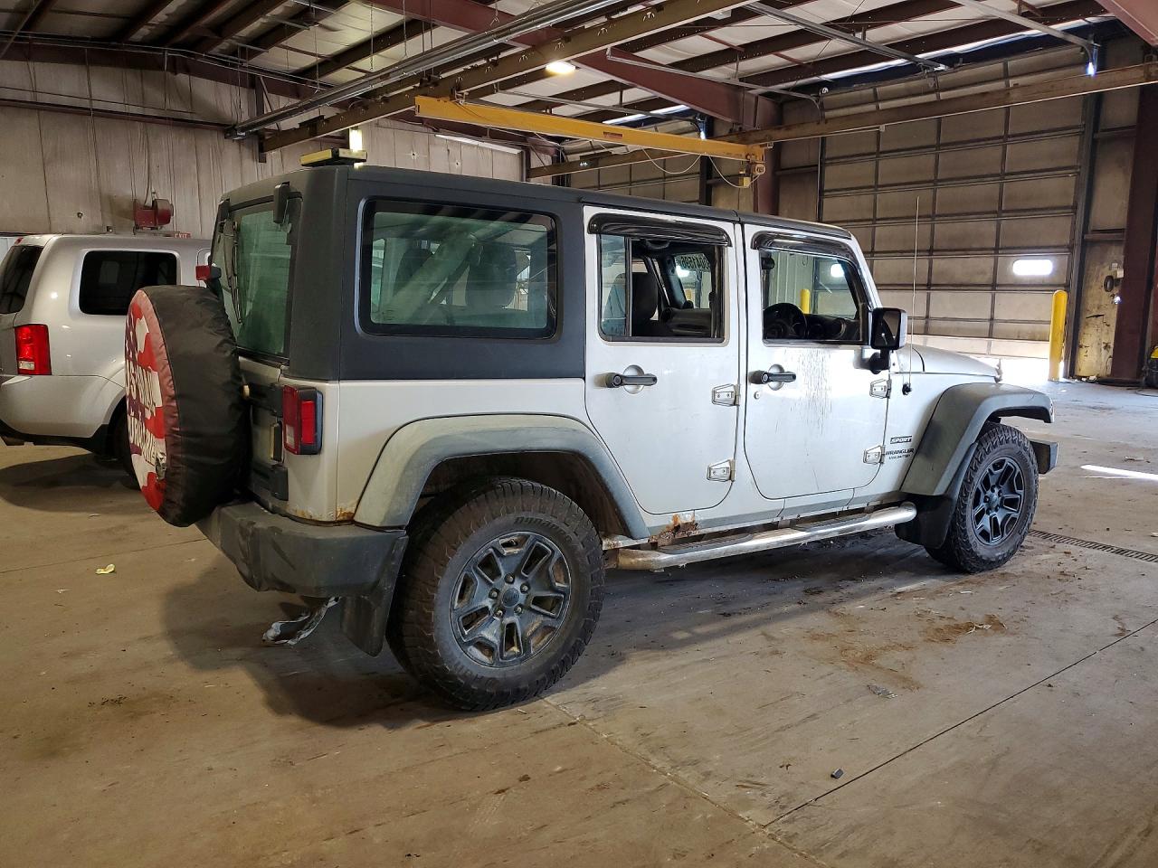 2011 Jeep Wrangler Unlimited Sport Silver vin: 1J4BZ3H11BL556486
