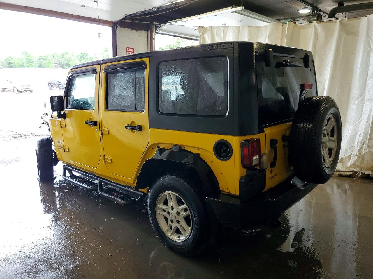 2011 Jeep Wrangler Unlimited Sport Yellow vin: 1J4BZ3H16BL519210