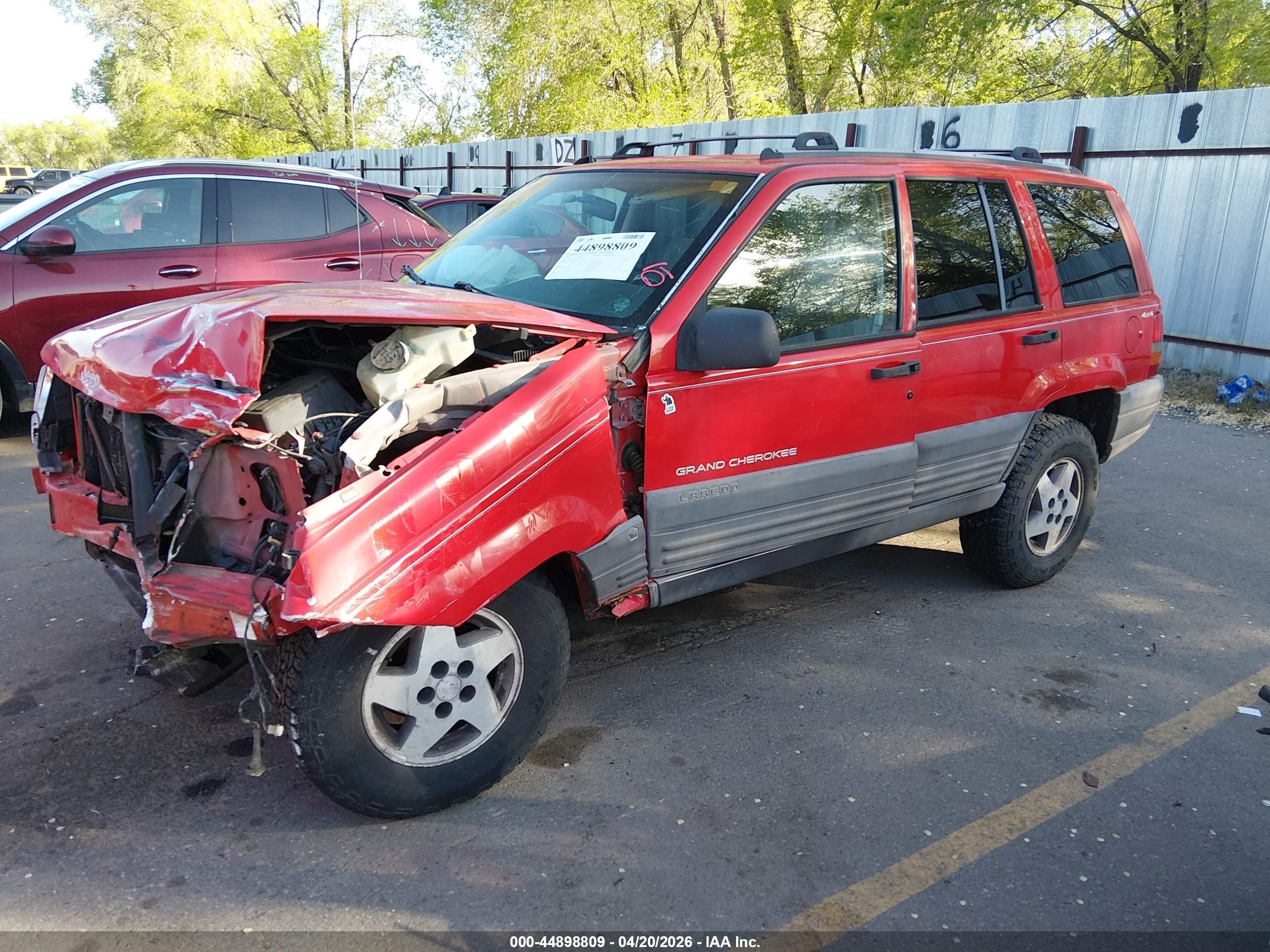 1996 Jeep Grand Cherokee Laredo Red vin: 1J4EZ58S0TC104189