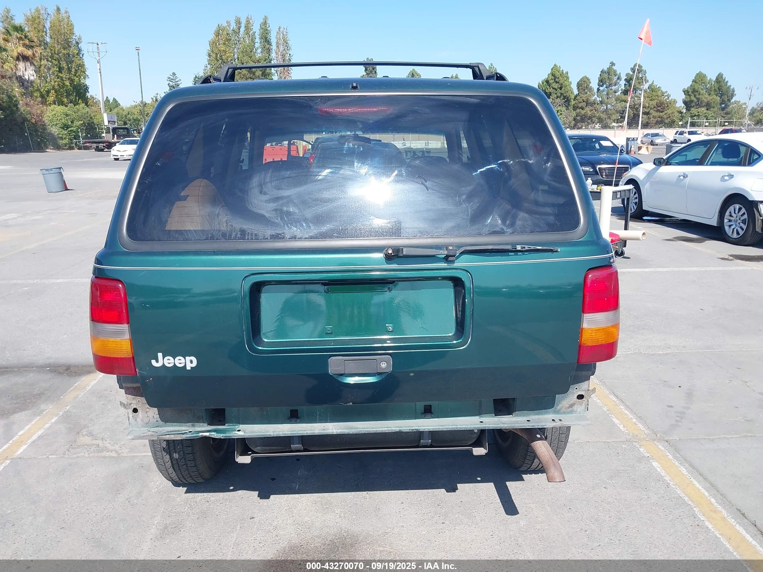 1996 Jeep Grand Cherokee Laredo Green vin: 1J4EZ58S2TC117297
