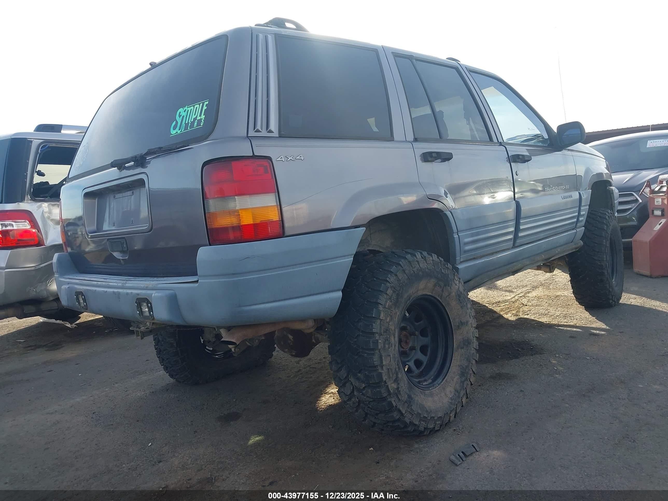 1996 Jeep Grand Cherokee Laredo Gray vin: 1J4EZ58S4TC131041