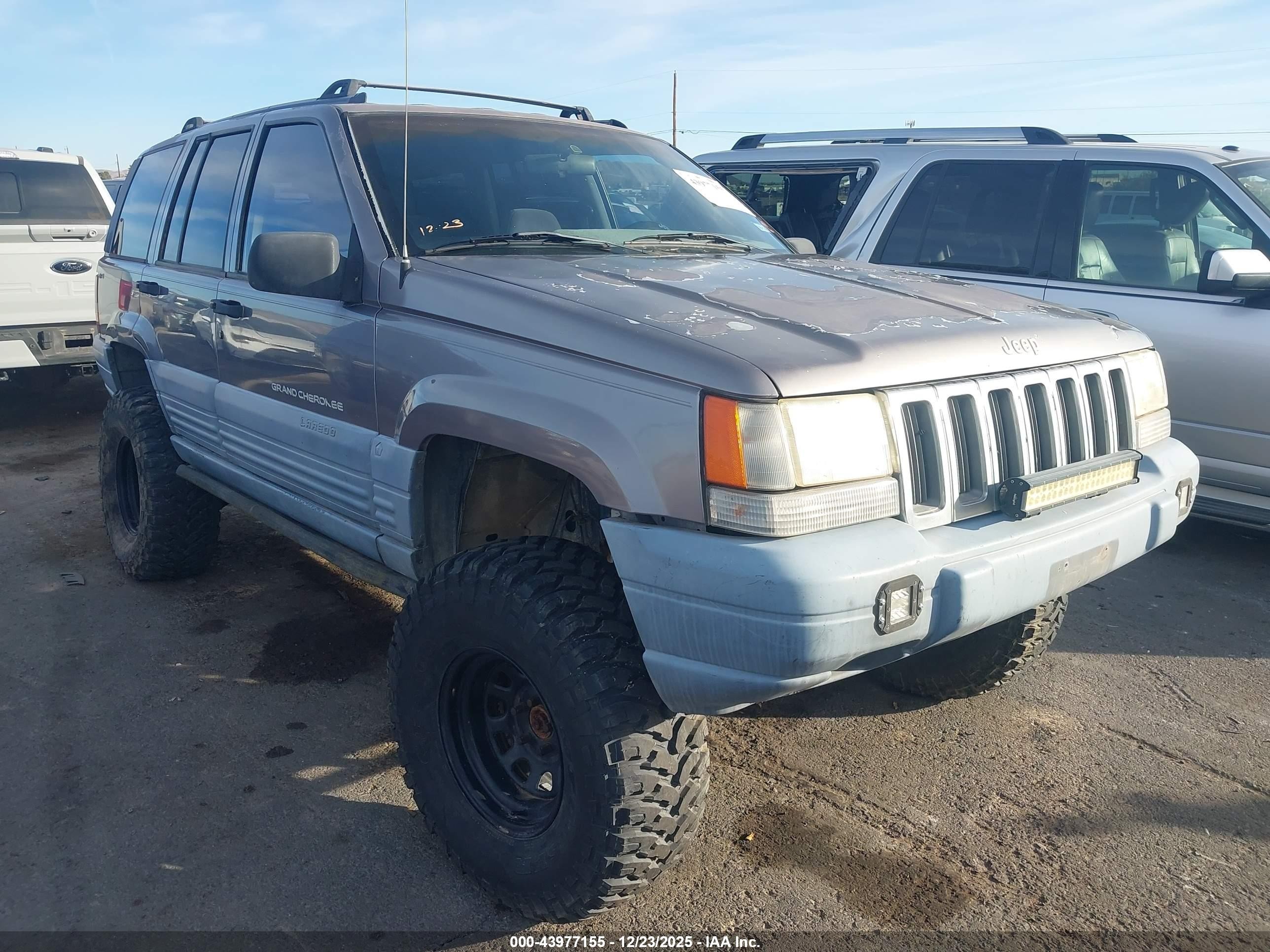 1996 Jeep Grand Cherokee Laredo Gray vin: 1J4EZ58S4TC131041