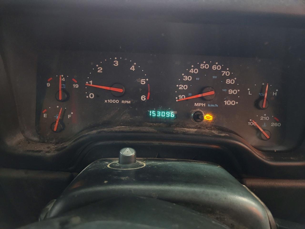 2003 Jeep Wrangler / Tj Sport Красный vin: 1J4F449S03P336490