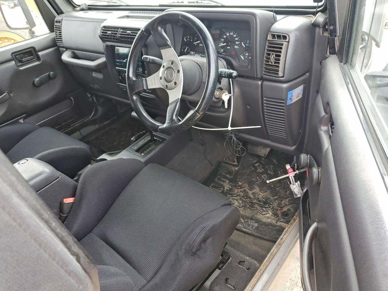 2000 Jeep Wrangler Rhd Silver vin: 1J4F449S1YP769520