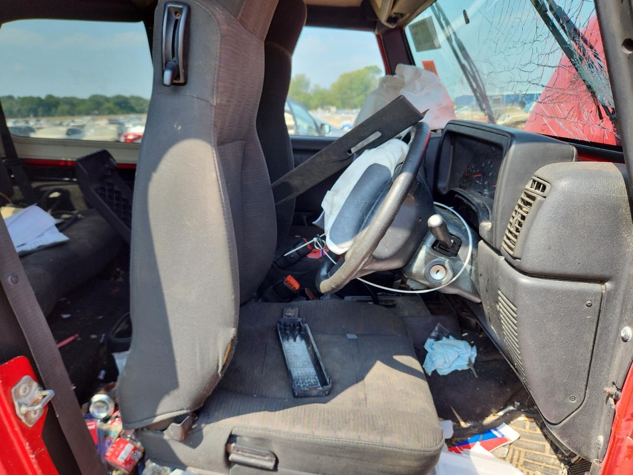 2005 Jeep Wrangler / Tj Sport Красный vin: 1J4F449S25P328328
