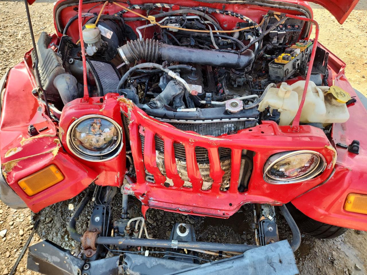 2005 Jeep Wrangler / Tj Sport Красный vin: 1J4F449S25P328328