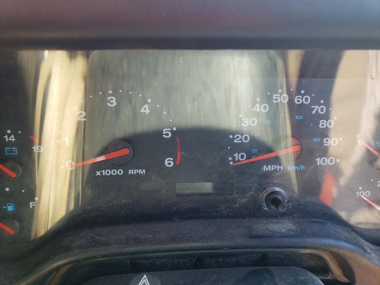 2003 Jeep Wrangler / Tj Sport Red vin: 1J4F449S93P357516