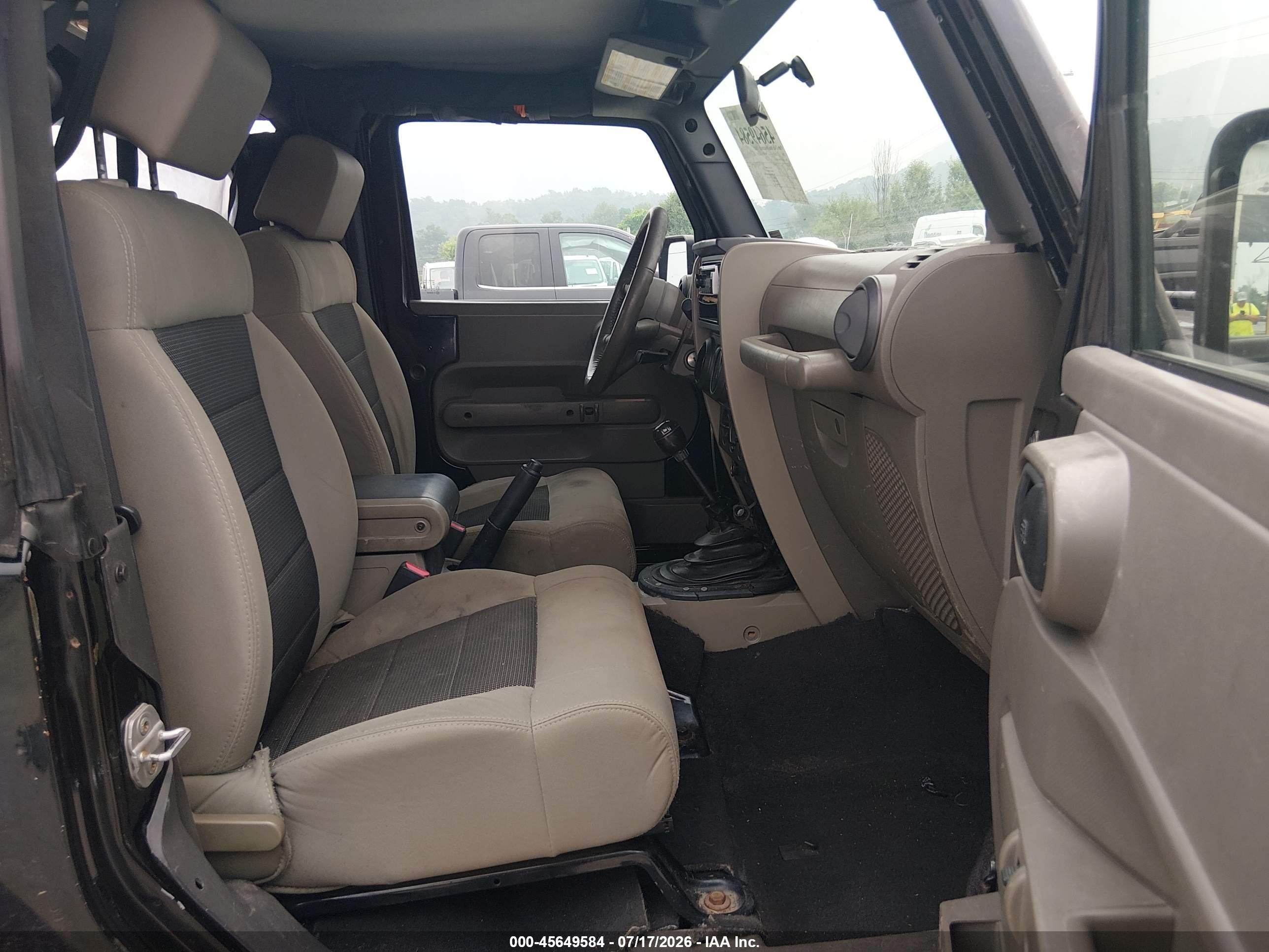 2009 Jeep Wrangler X Черный vin: 1J4FA24109L741468