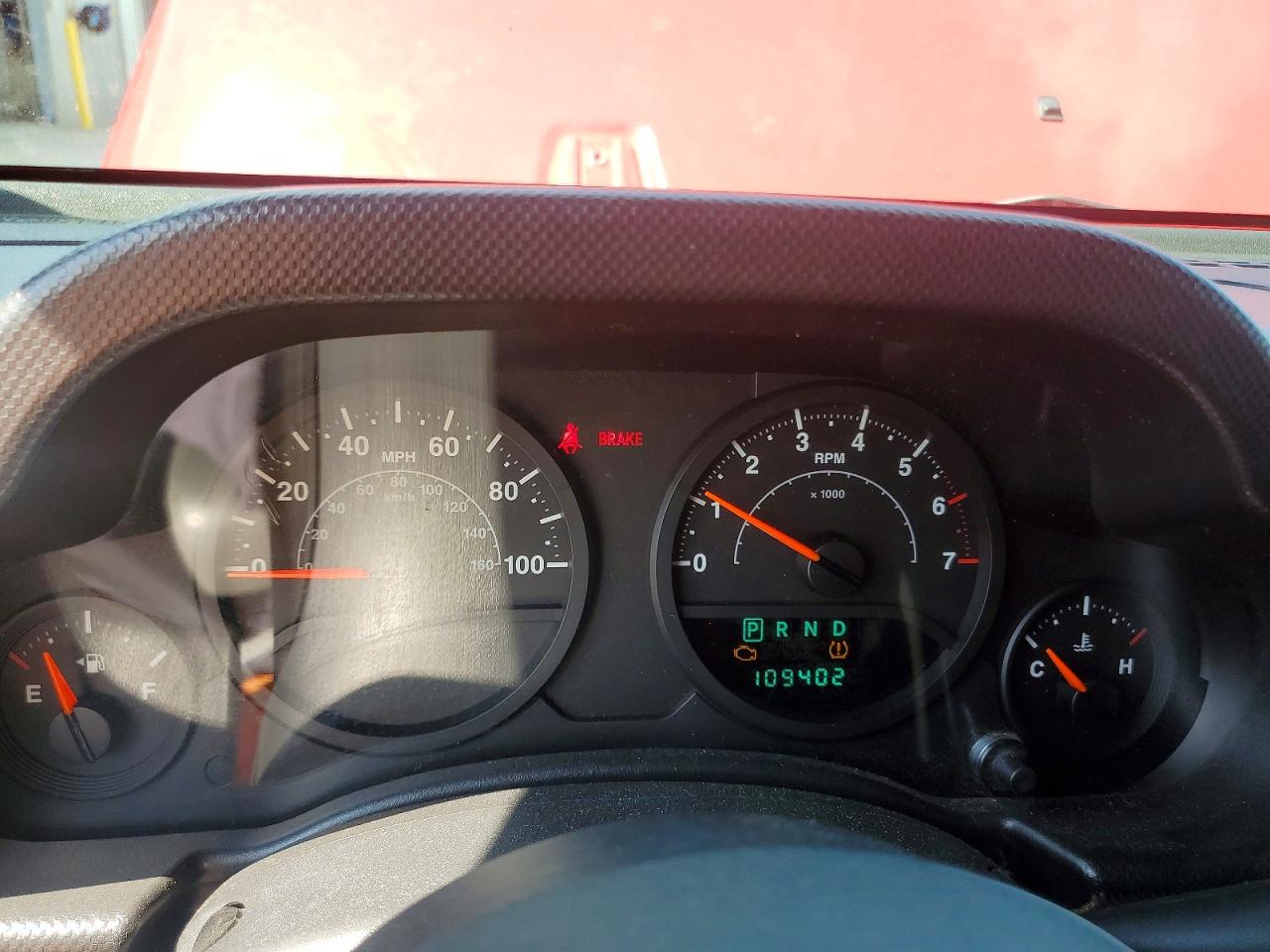 2008 Jeep Wrangler X Red vin: 1J4FA24118L547823