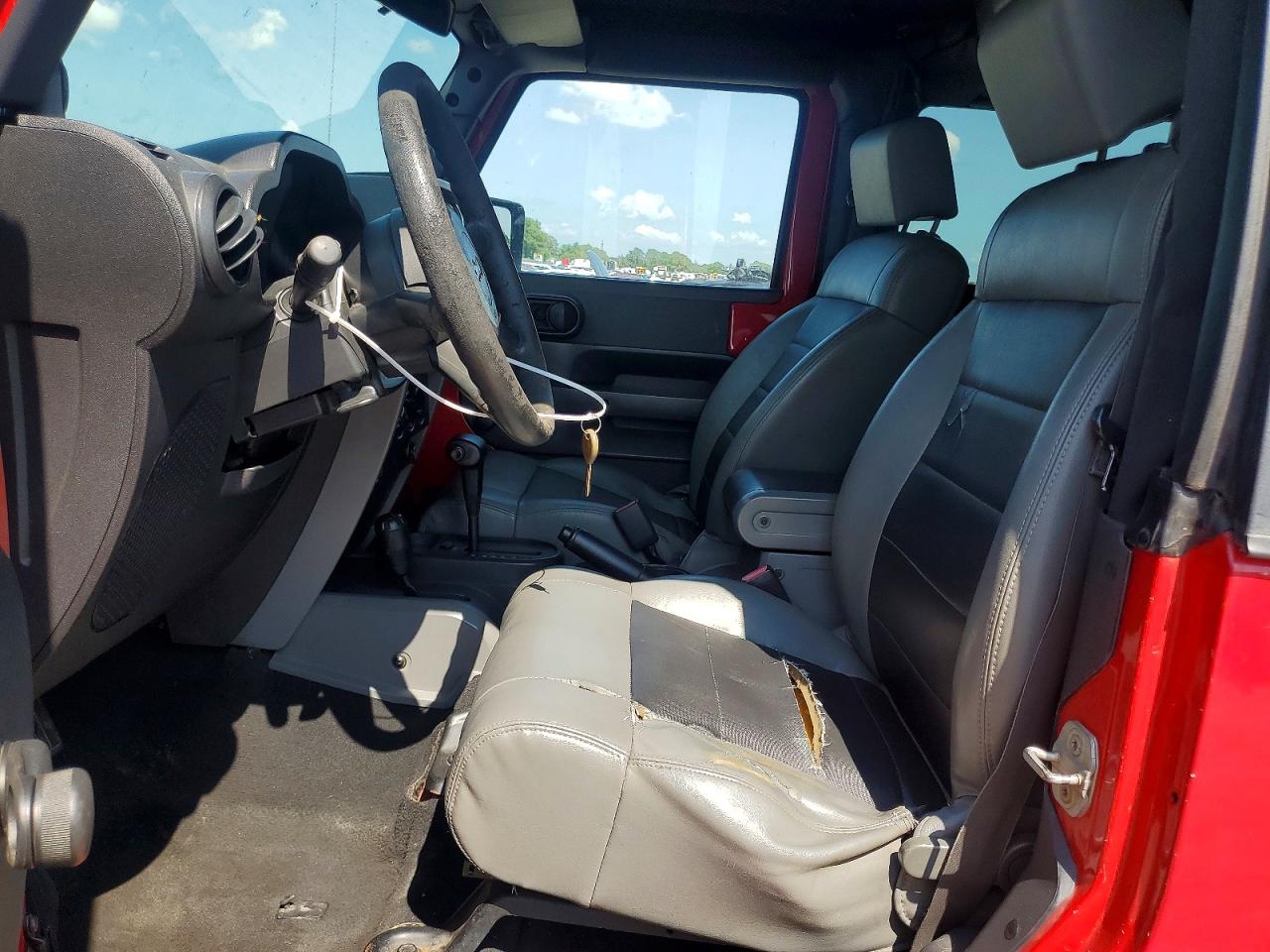 2008 Jeep Wrangler X Red vin: 1J4FA24118L547823