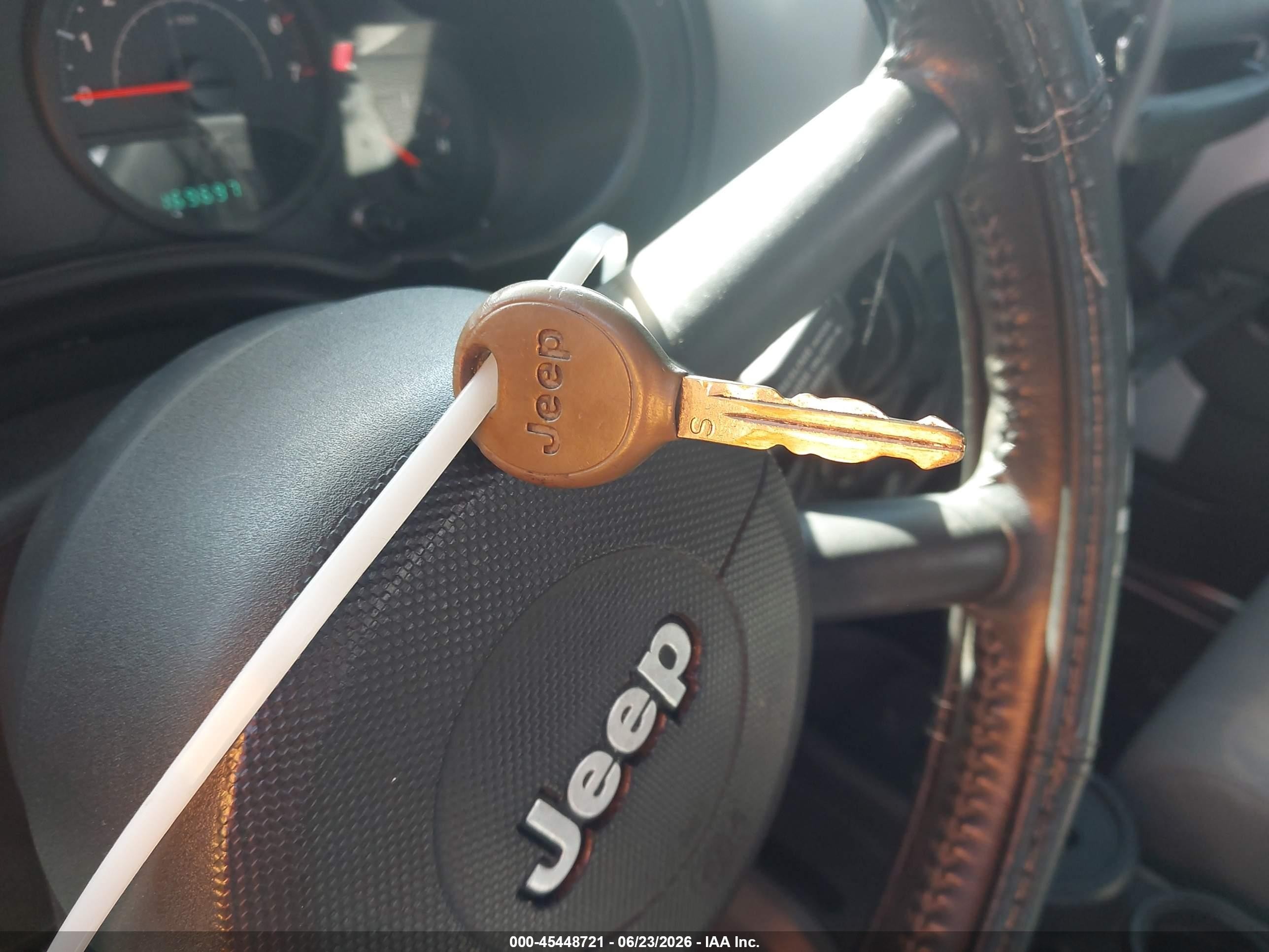 2009 Jeep Wrangler X Серебряный vin: 1J4FA24119L790663