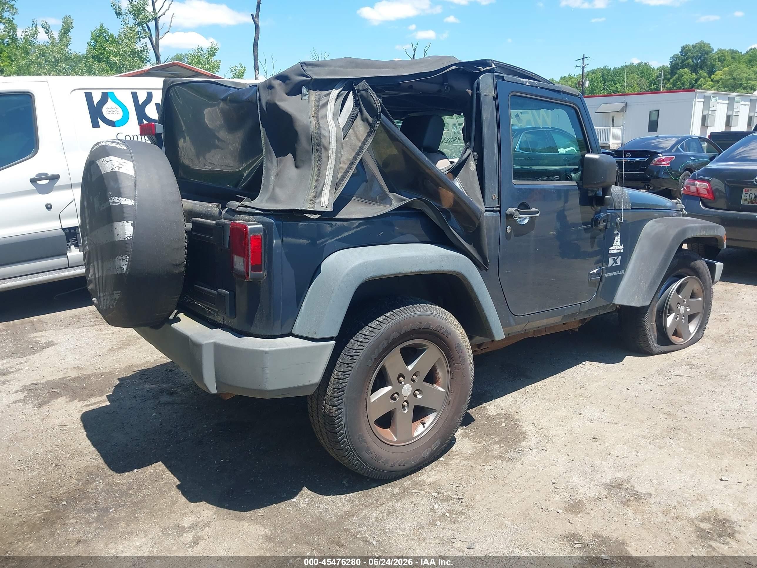 2008 Jeep Wrangler X Blue vin: 1J4FA24128L575906