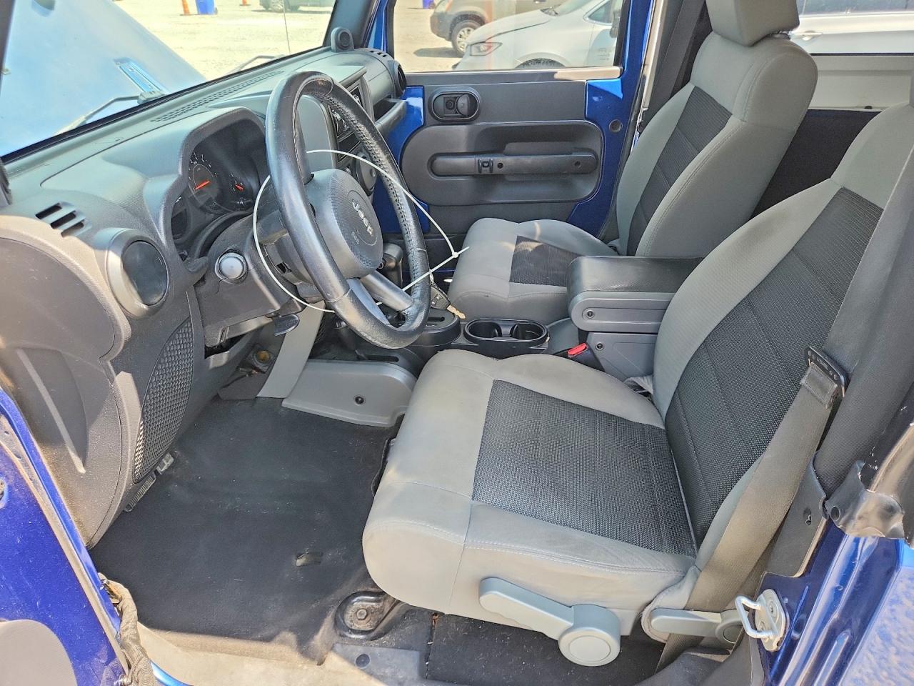 2009 Jeep Wrangler X Blue vin: 1J4FA24129L712411