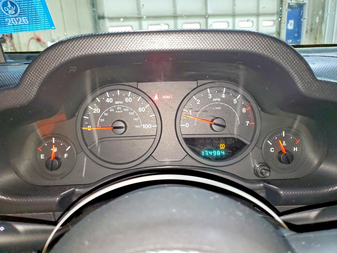 2009 Jeep Wrangler X Yellow vin: 1J4FA24129L741679