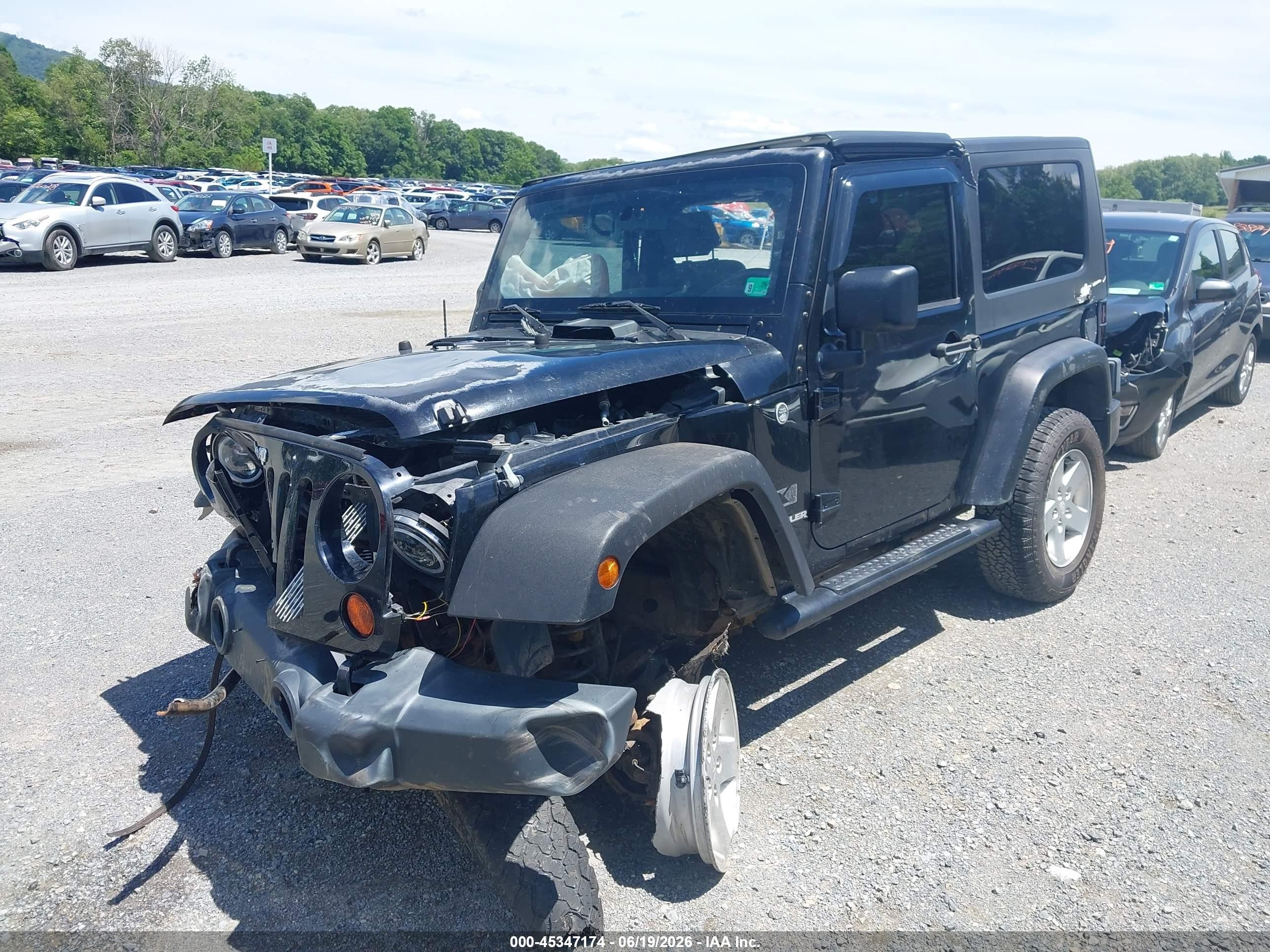 2009 Jeep Wrangler X Черный vin: 1J4FA24129L746462