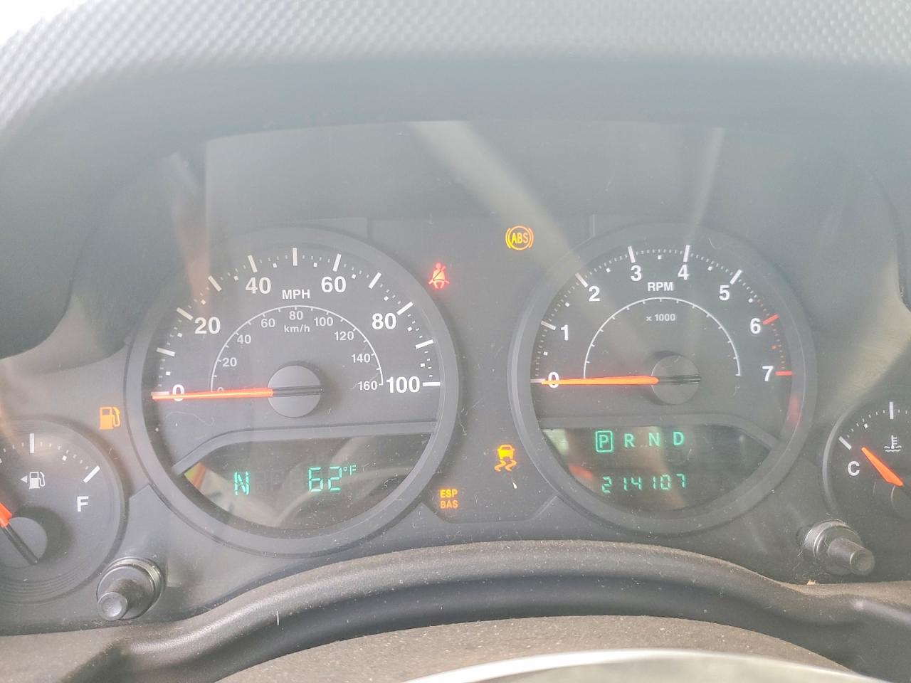 2007 Jeep Wrangler X Серый vin: 1J4FA24137L118536