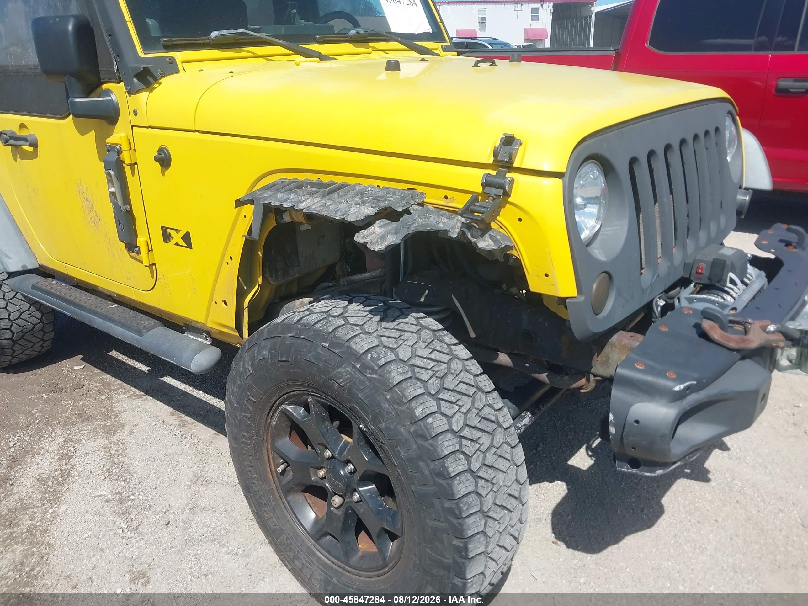 2008 Jeep Wrangler X Yellow vin: 1J4FA24138L579429