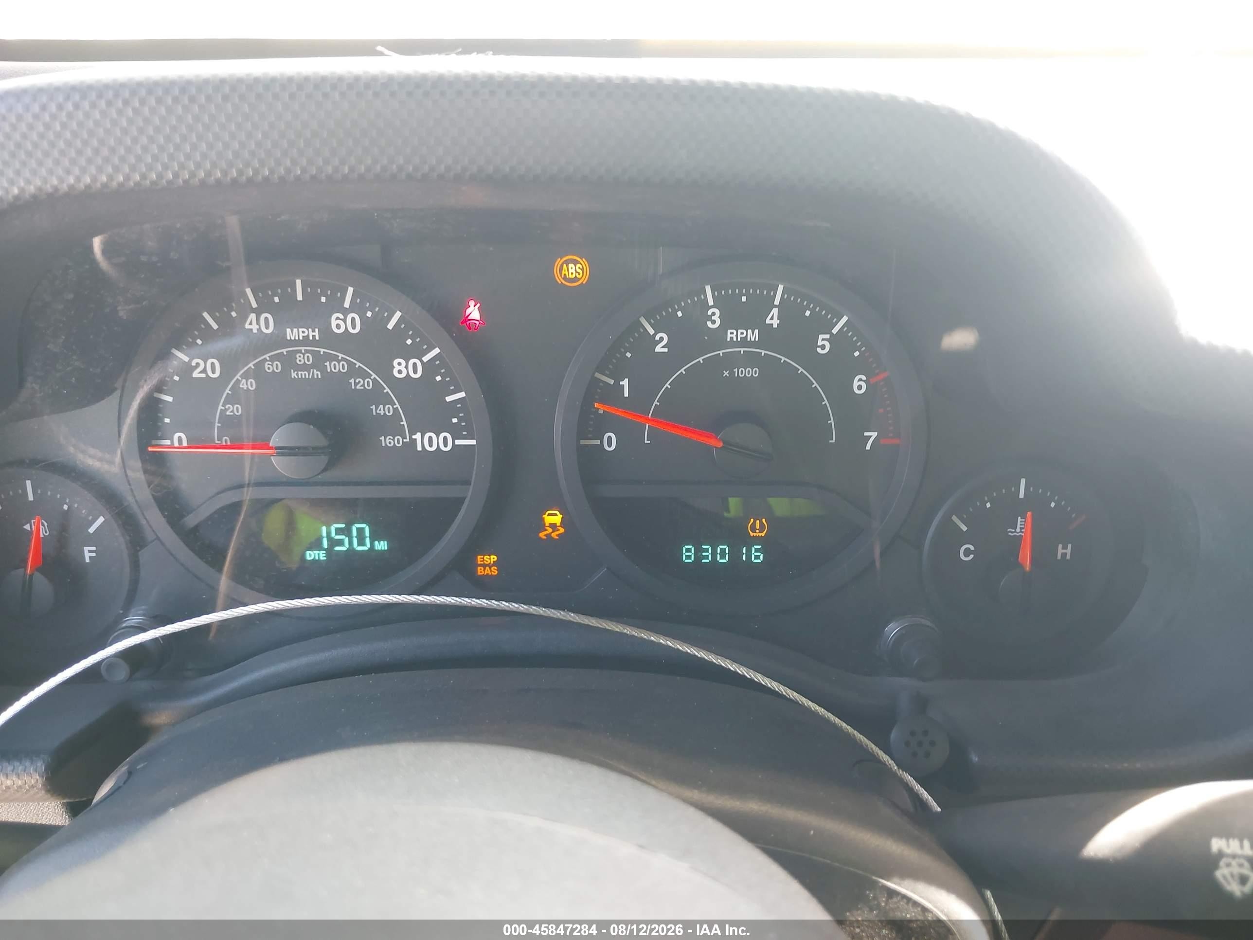 2008 Jeep Wrangler X Yellow vin: 1J4FA24138L579429