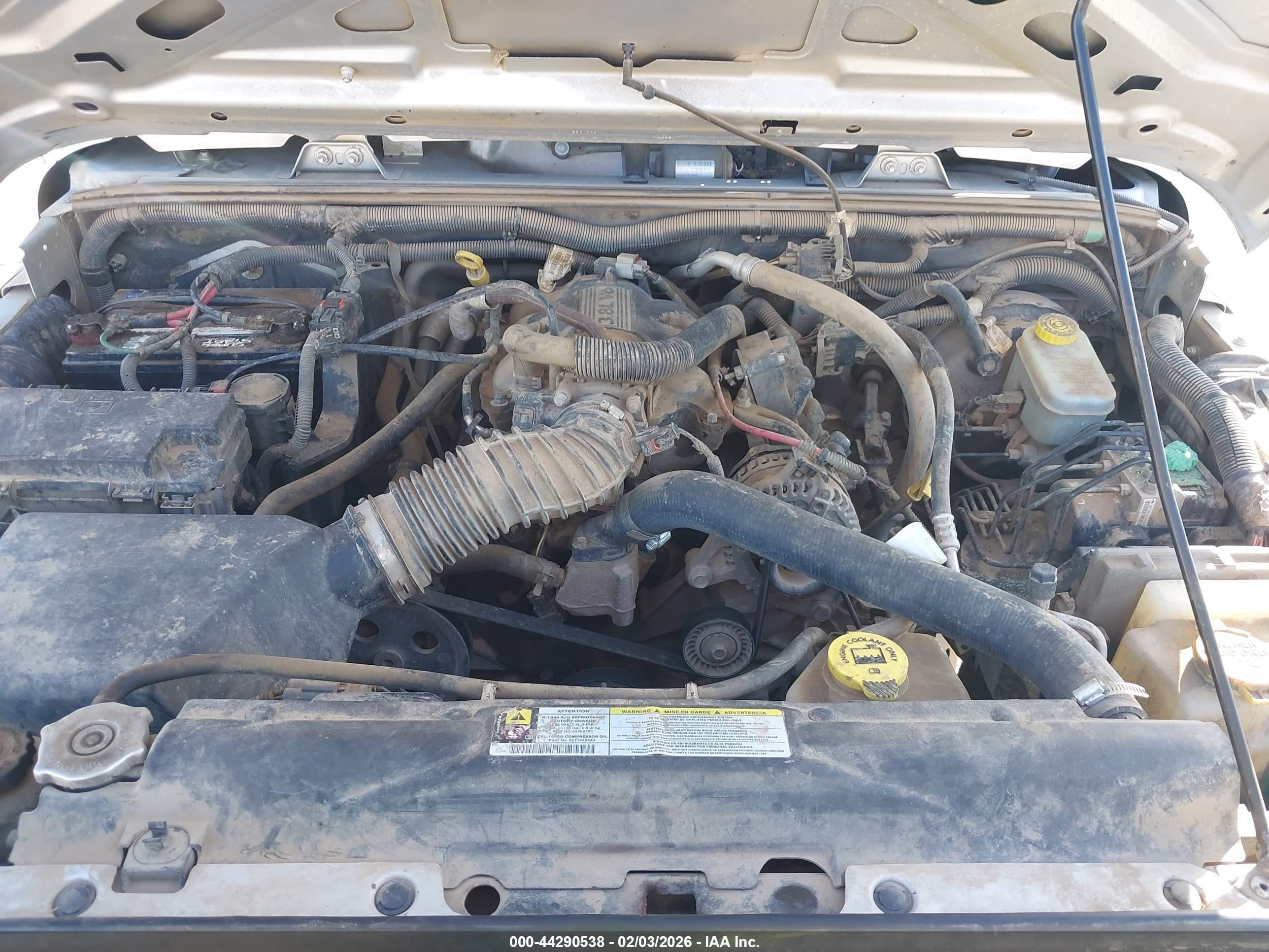 2008 Jeep Wrangler X Серебряный vin: 1J4FA24138L595632