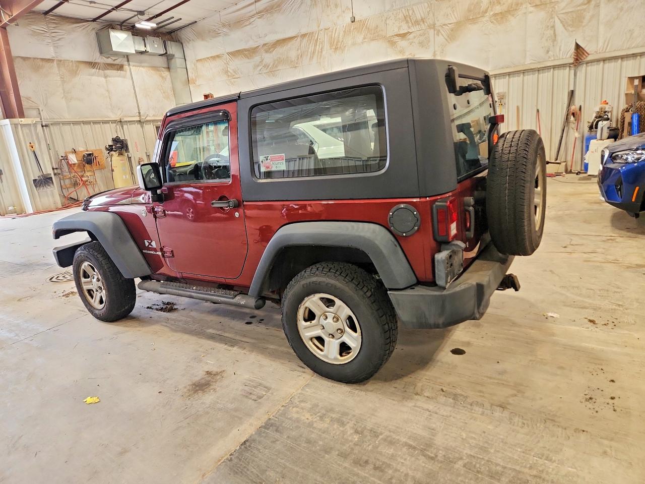 2007 Jeep Wrangler X Бордовый vin: 1J4FA24147L214174