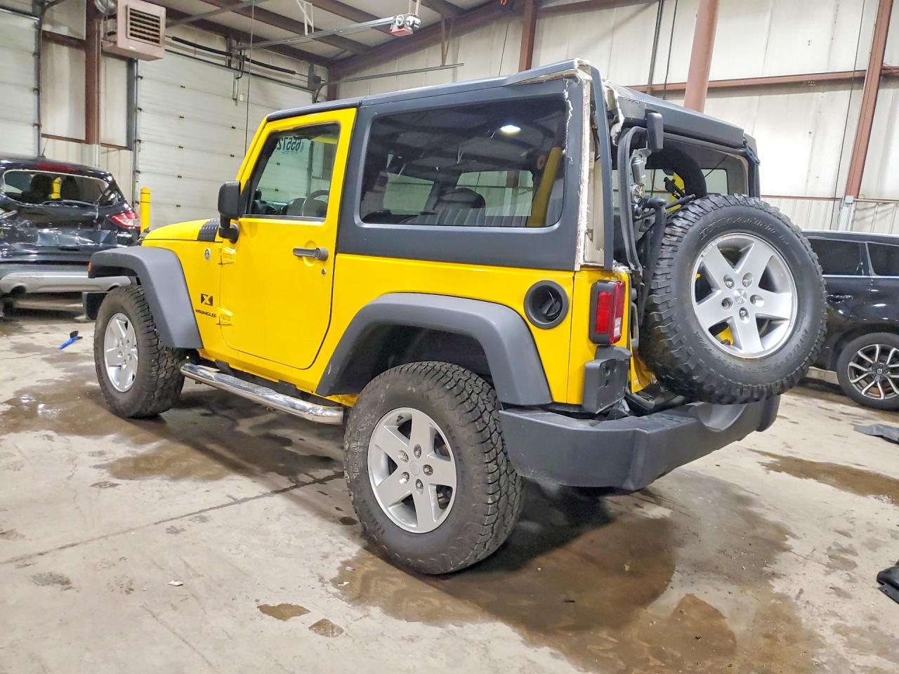 2008 Jeep Wrangler X Yellow vin: 1J4FA24158L502948